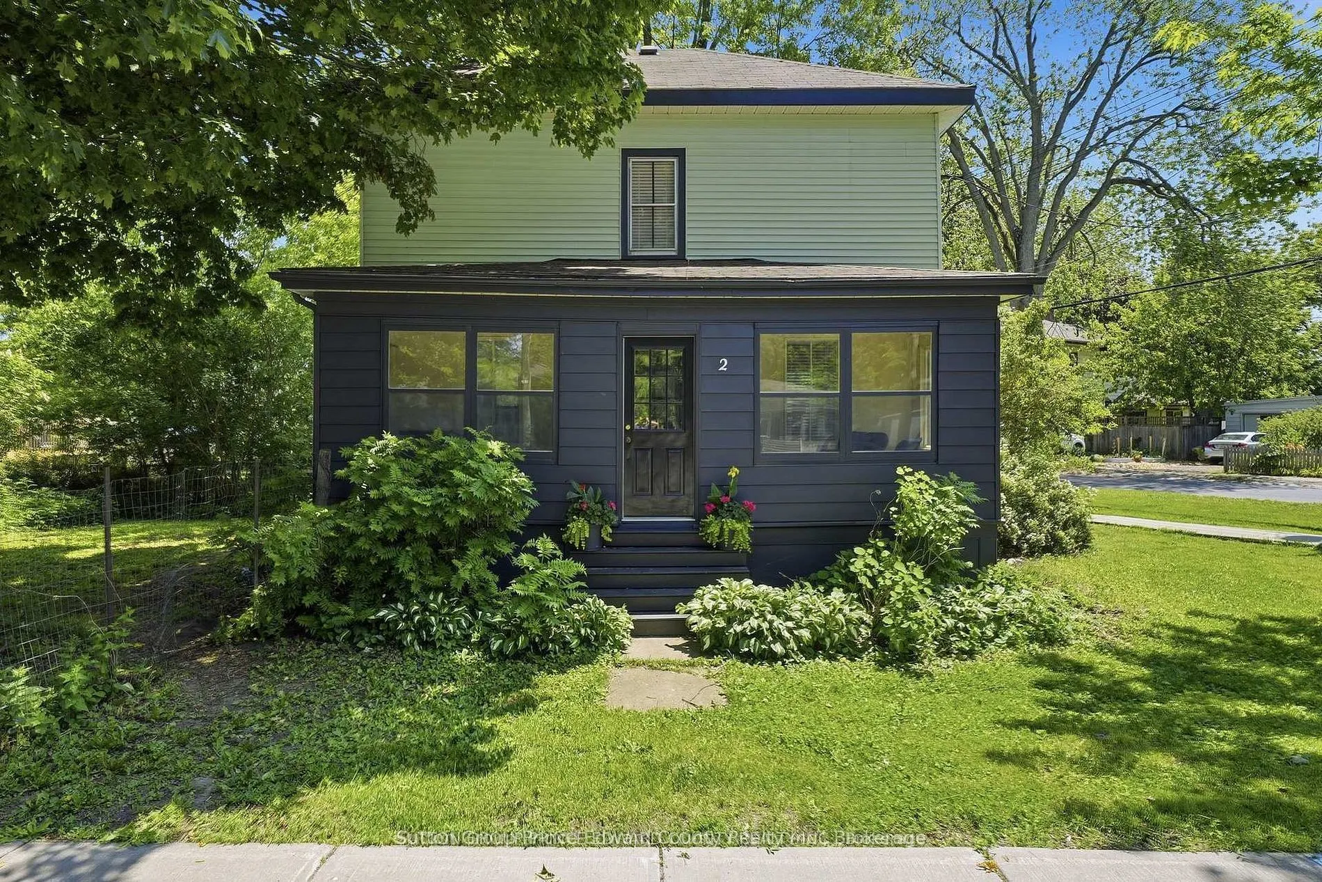 2 Queen Street
