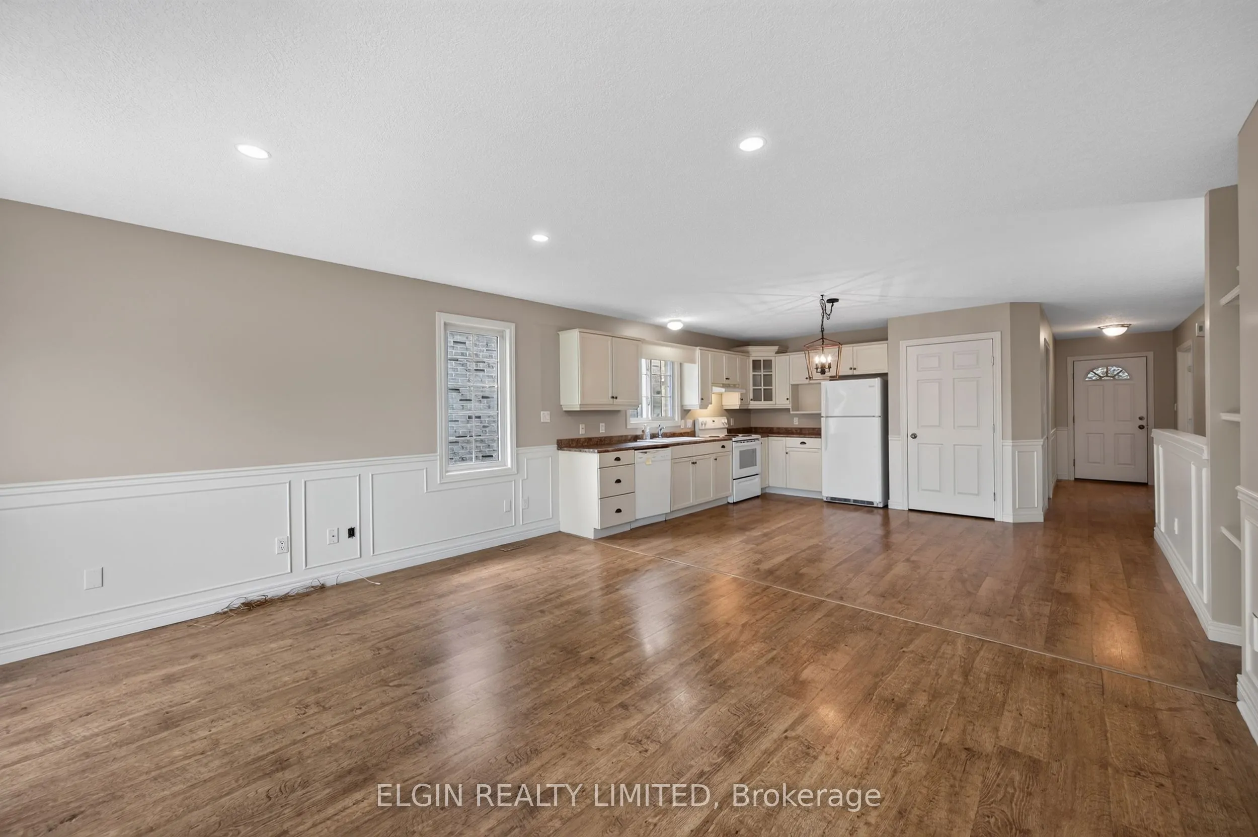 40 SCHREYER Drive