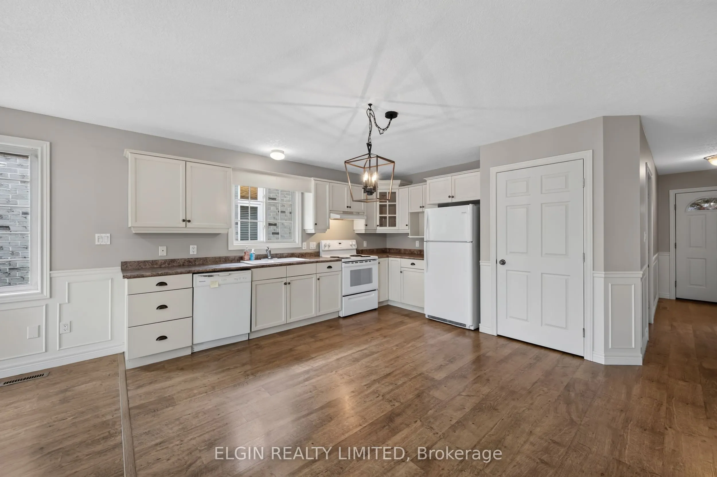 40 SCHREYER Drive