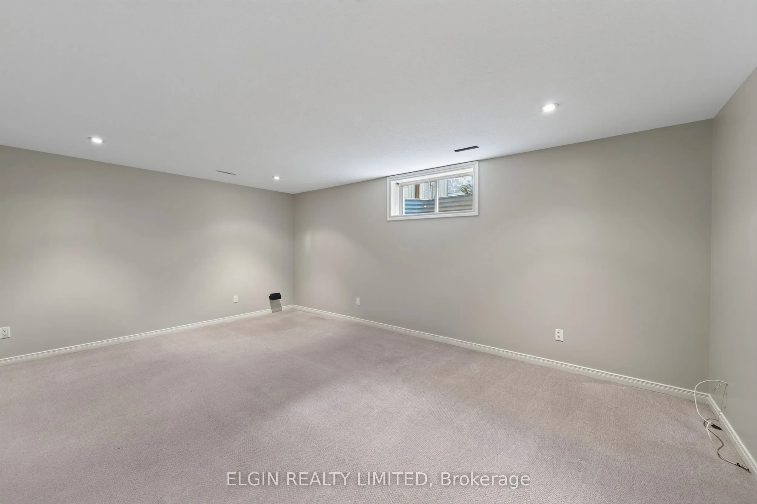 40 SCHREYER Drive