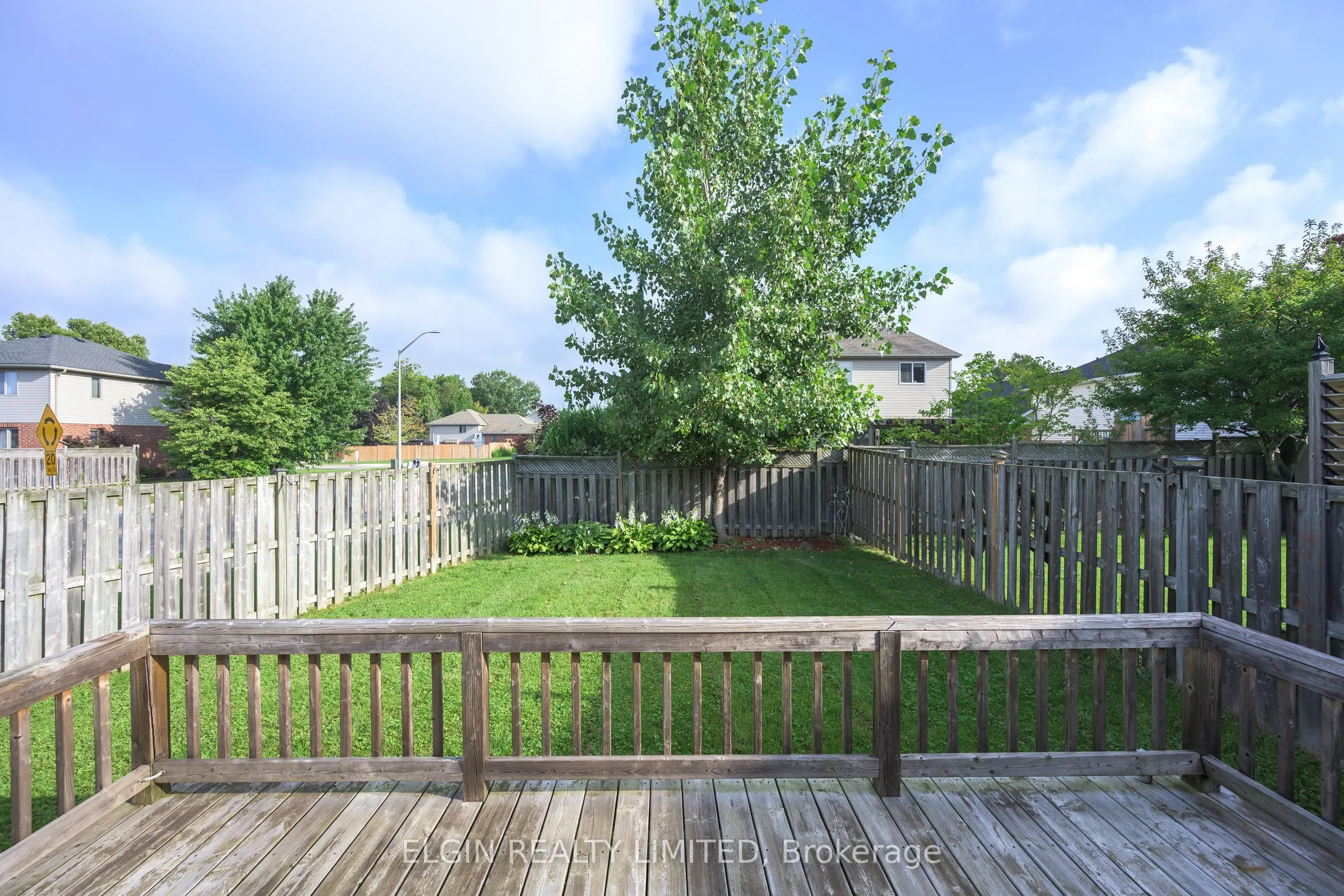 40 SCHREYER Drive
