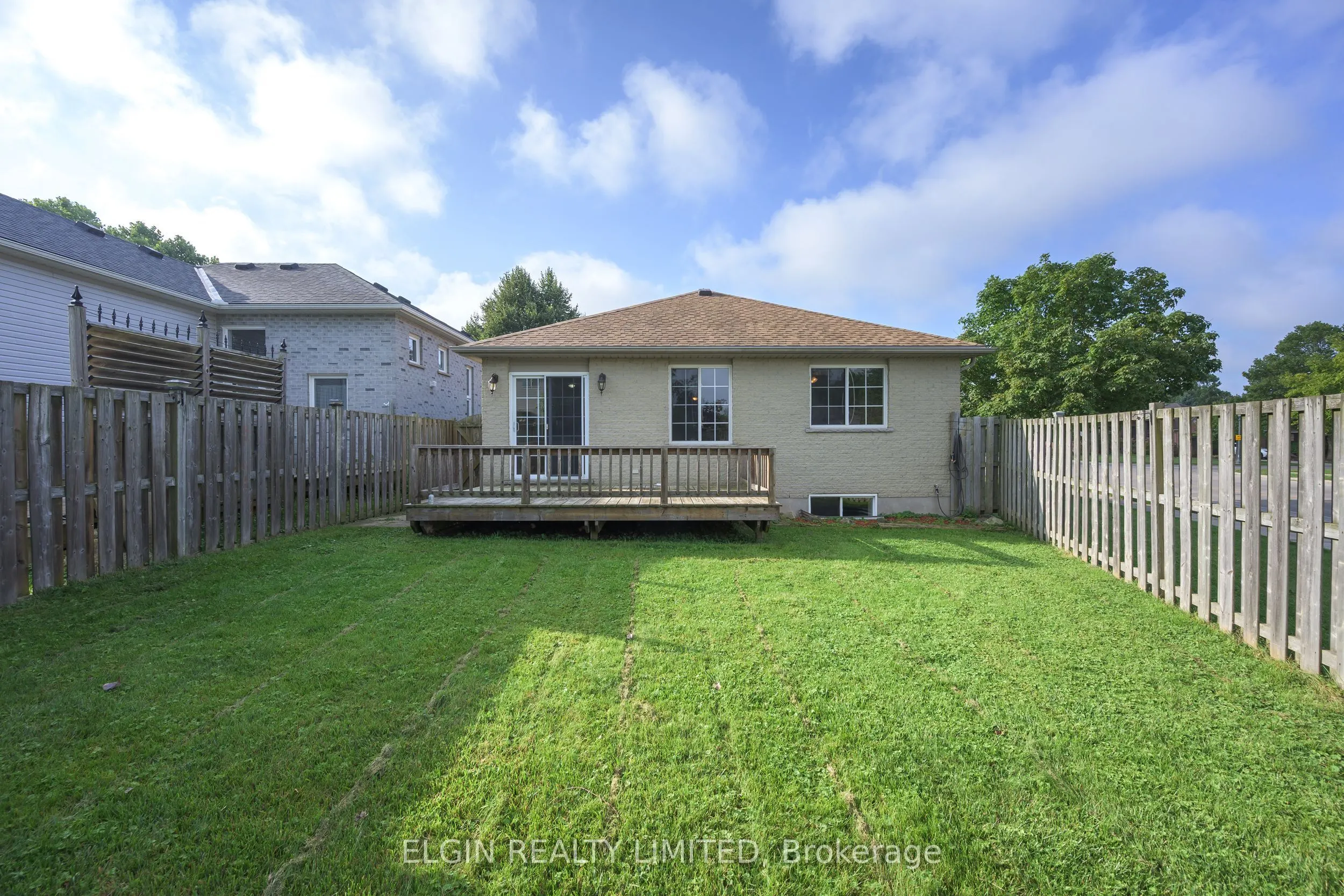 40 SCHREYER Drive