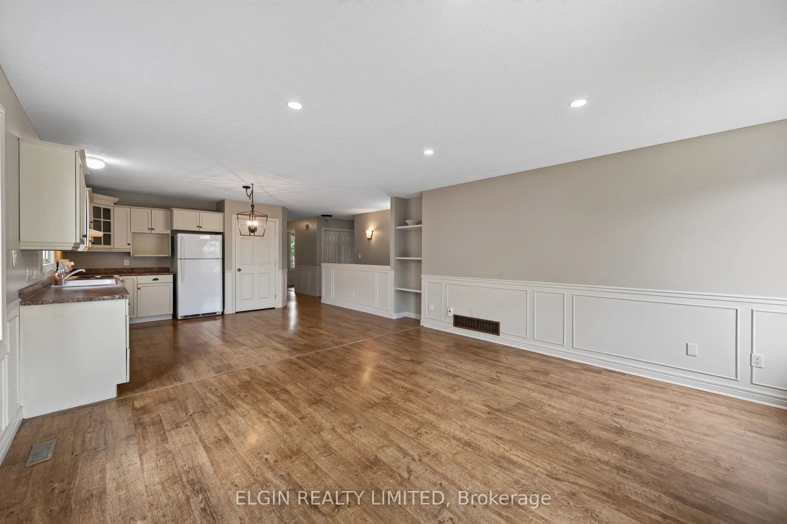 40 SCHREYER Drive