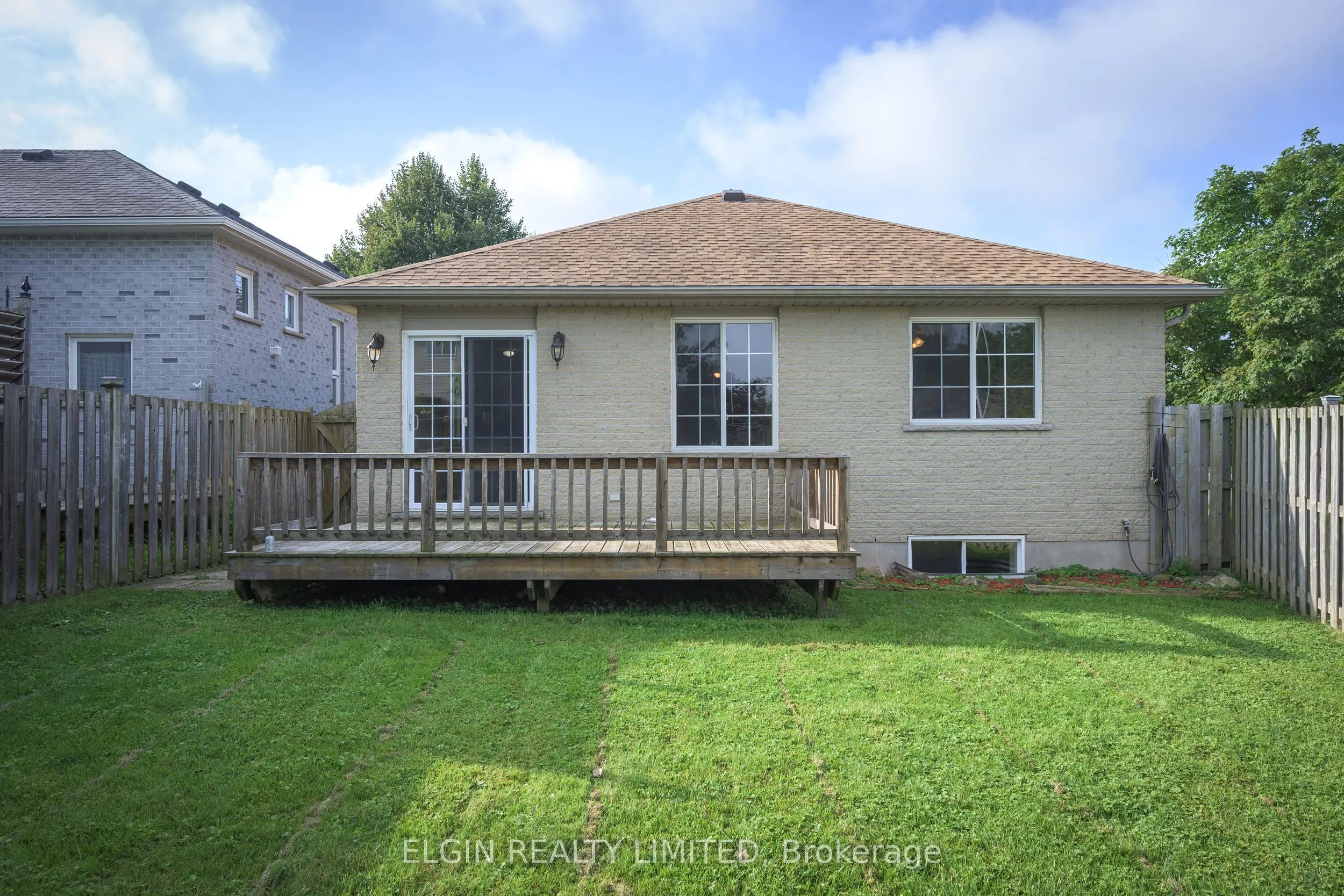 40 SCHREYER Drive