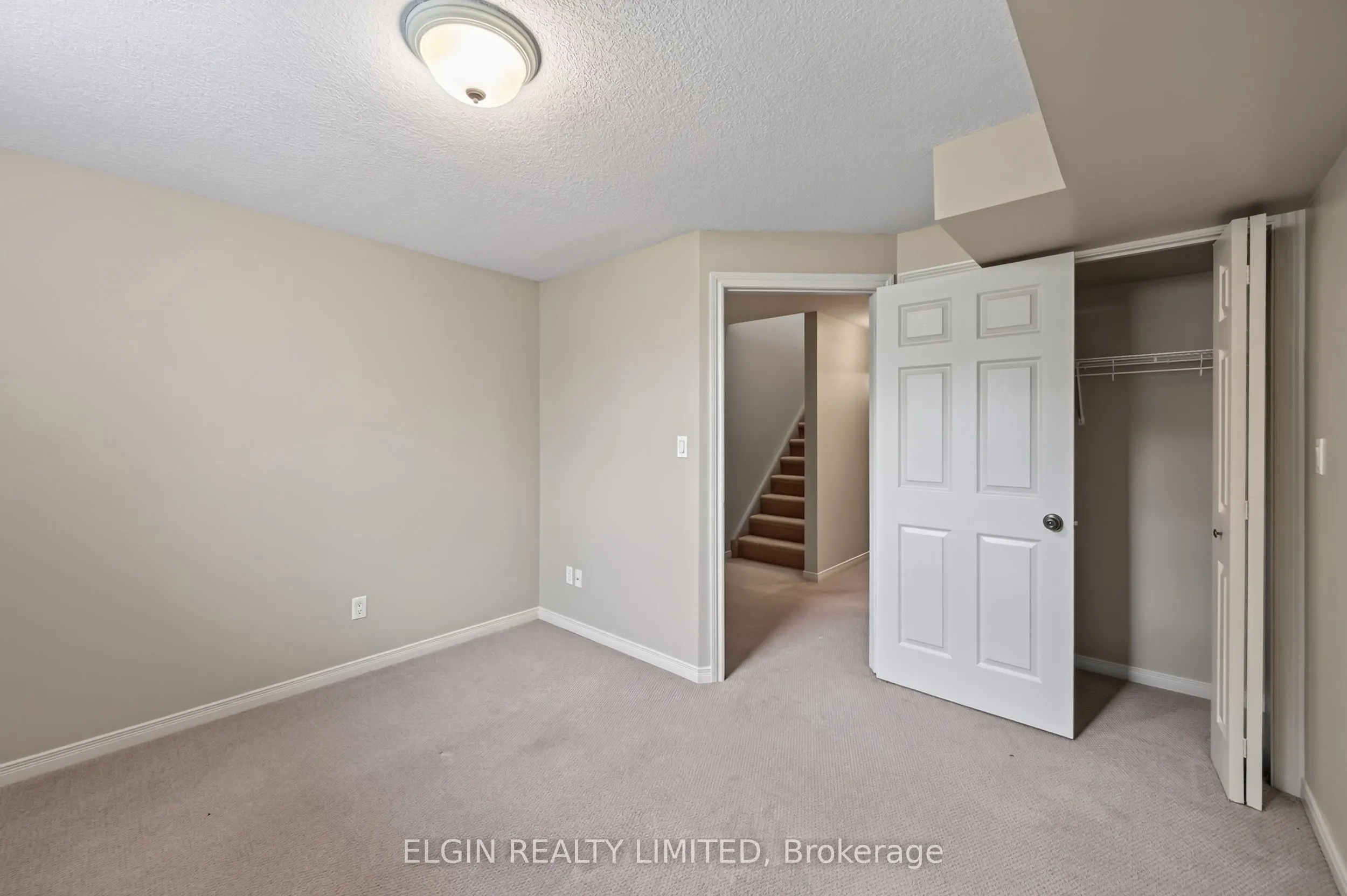 40 SCHREYER Drive