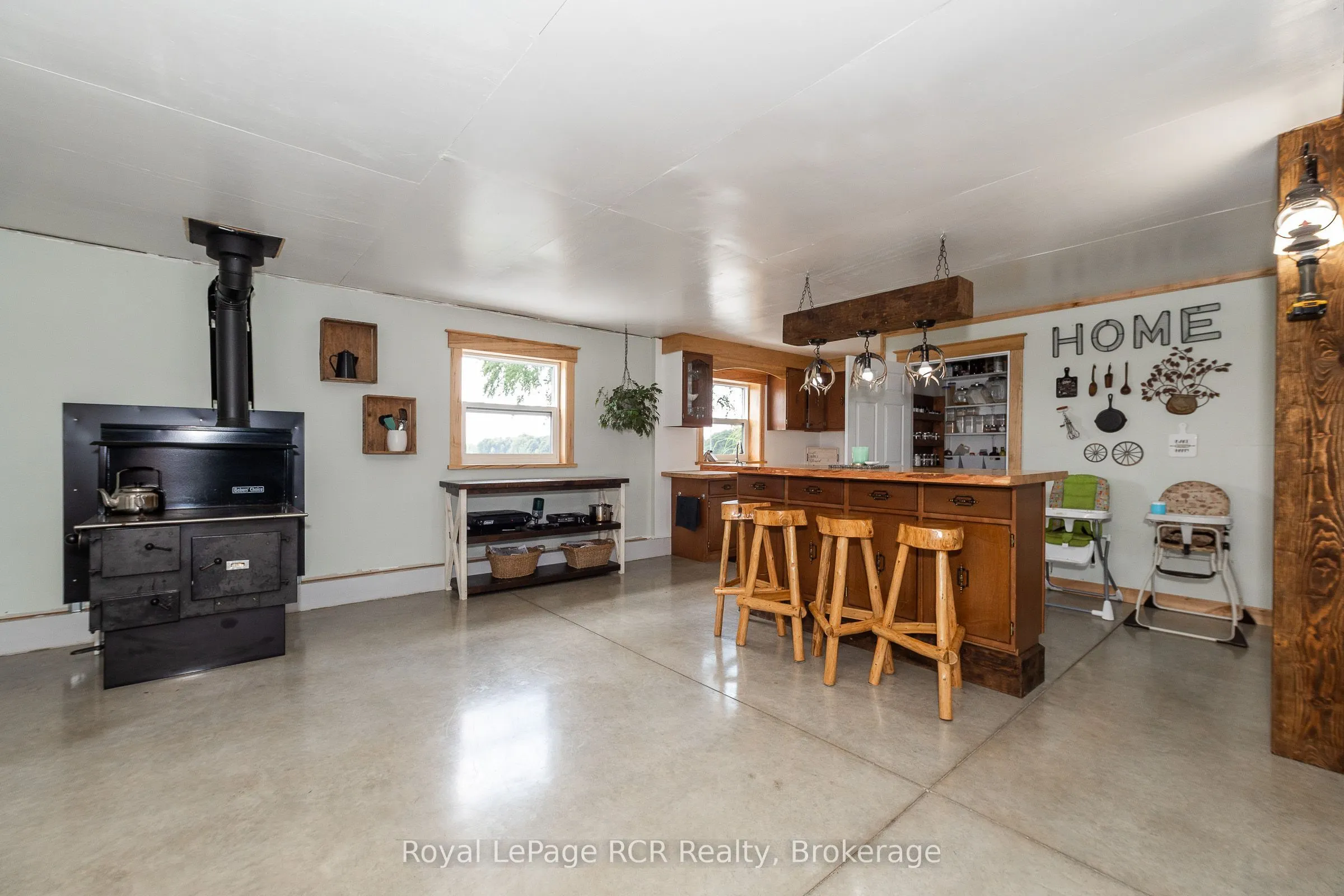 1720 Bruce 10 Road