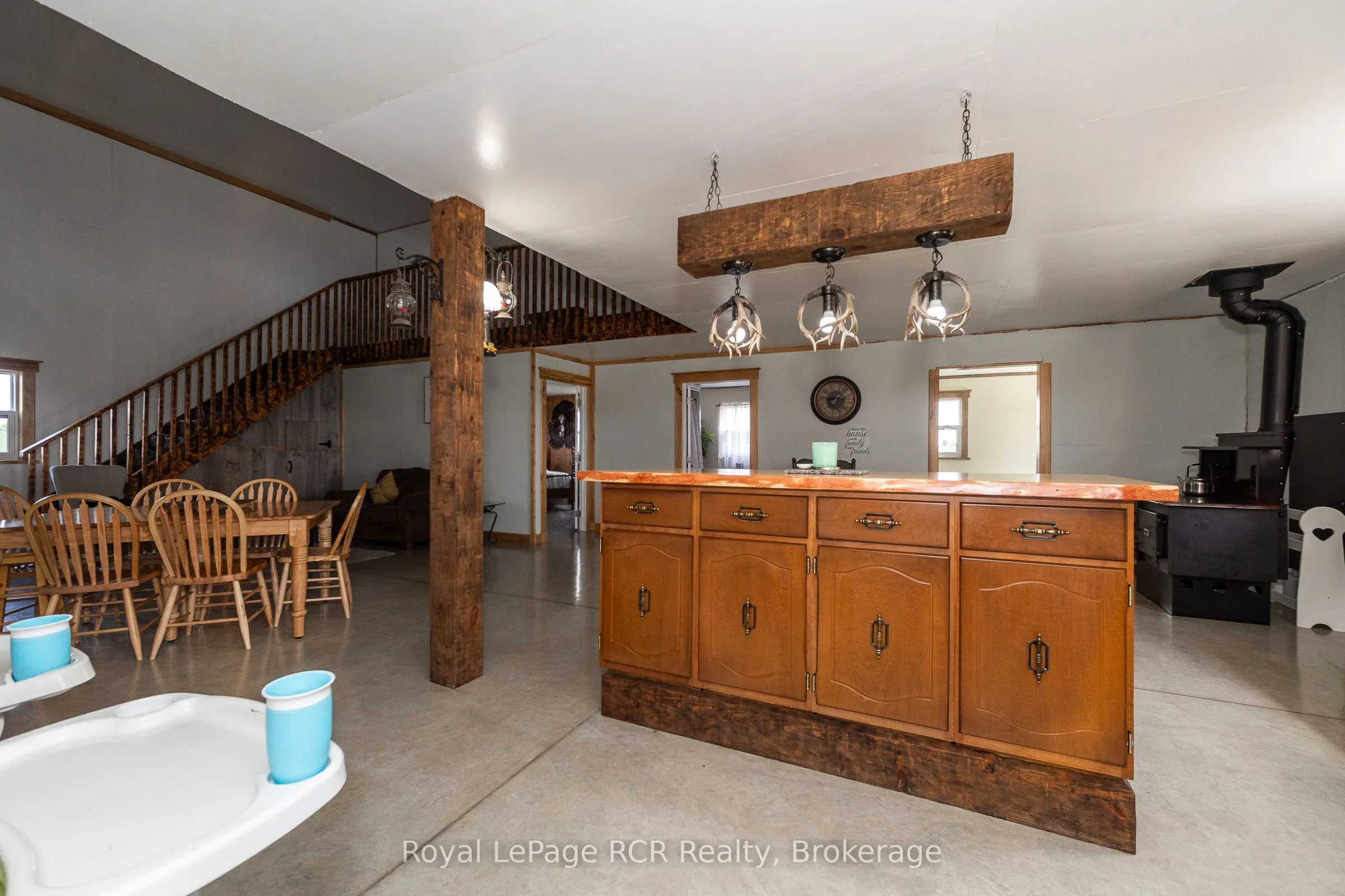 1720 Bruce 10 Road