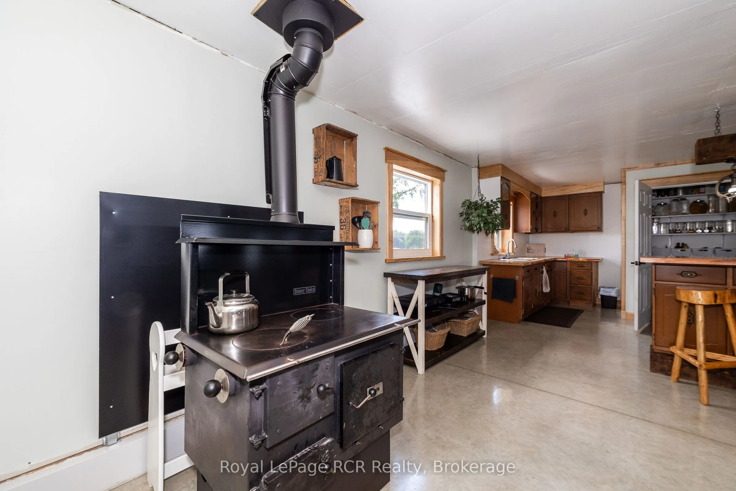 1720 Bruce 10 Road