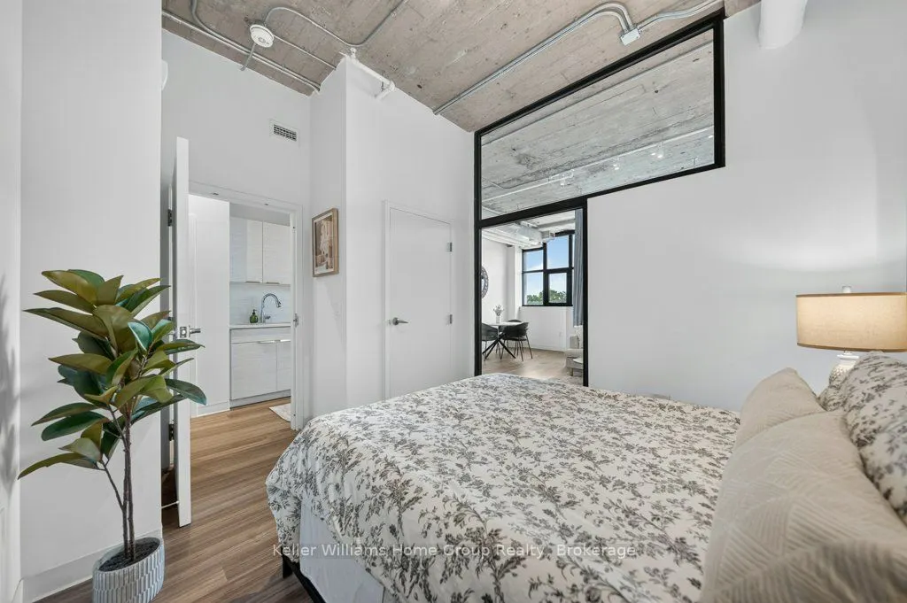 120 Huron Street #304