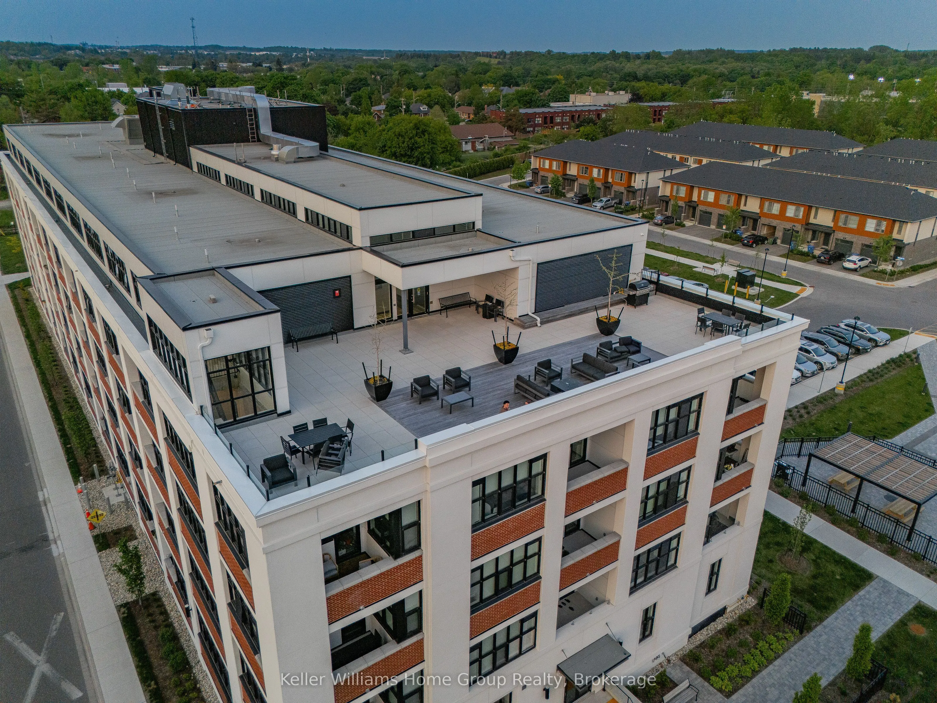 120 Huron Street #304