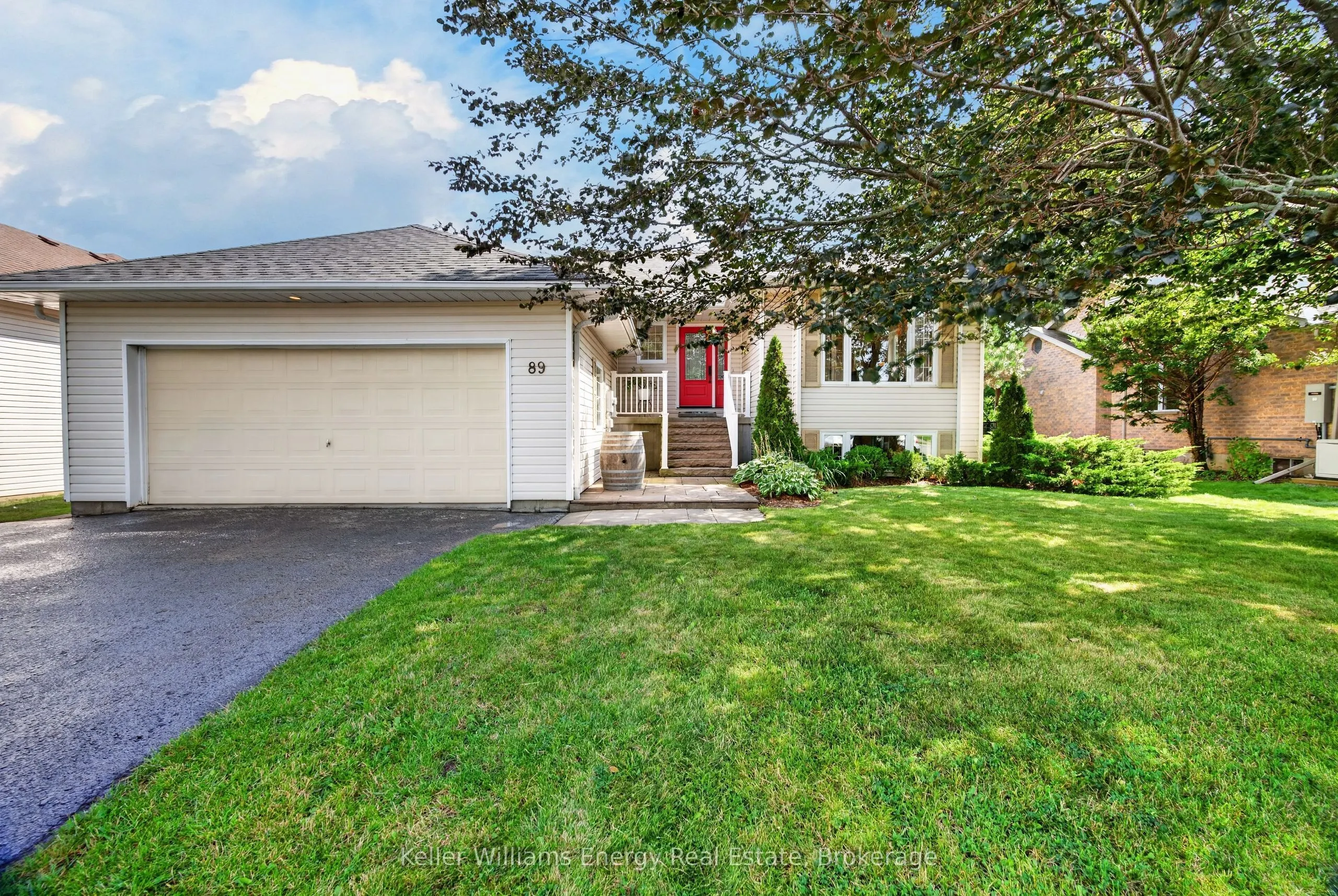89 Westwind Crescent