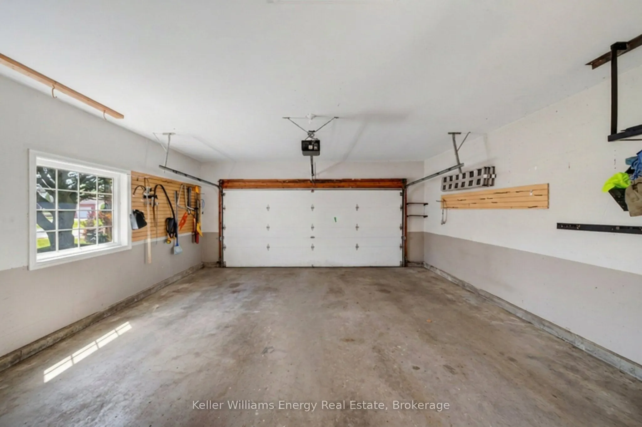 89 Westwind Crescent