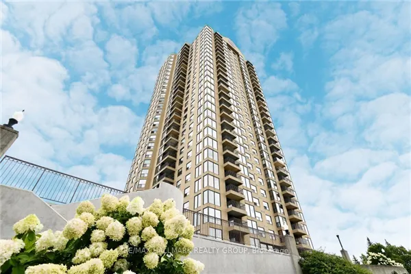 545 St Laurent Boulevard #1006