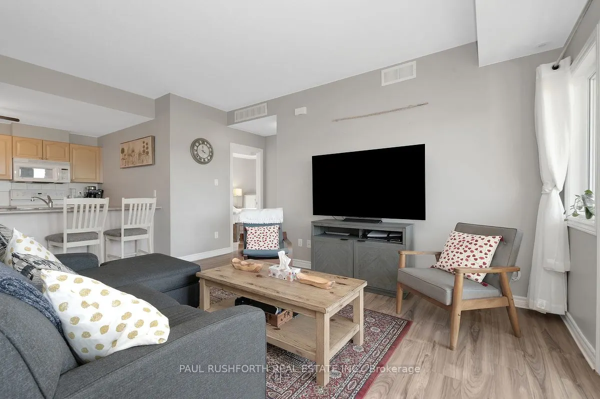 1105 Stittsville Main Street #F