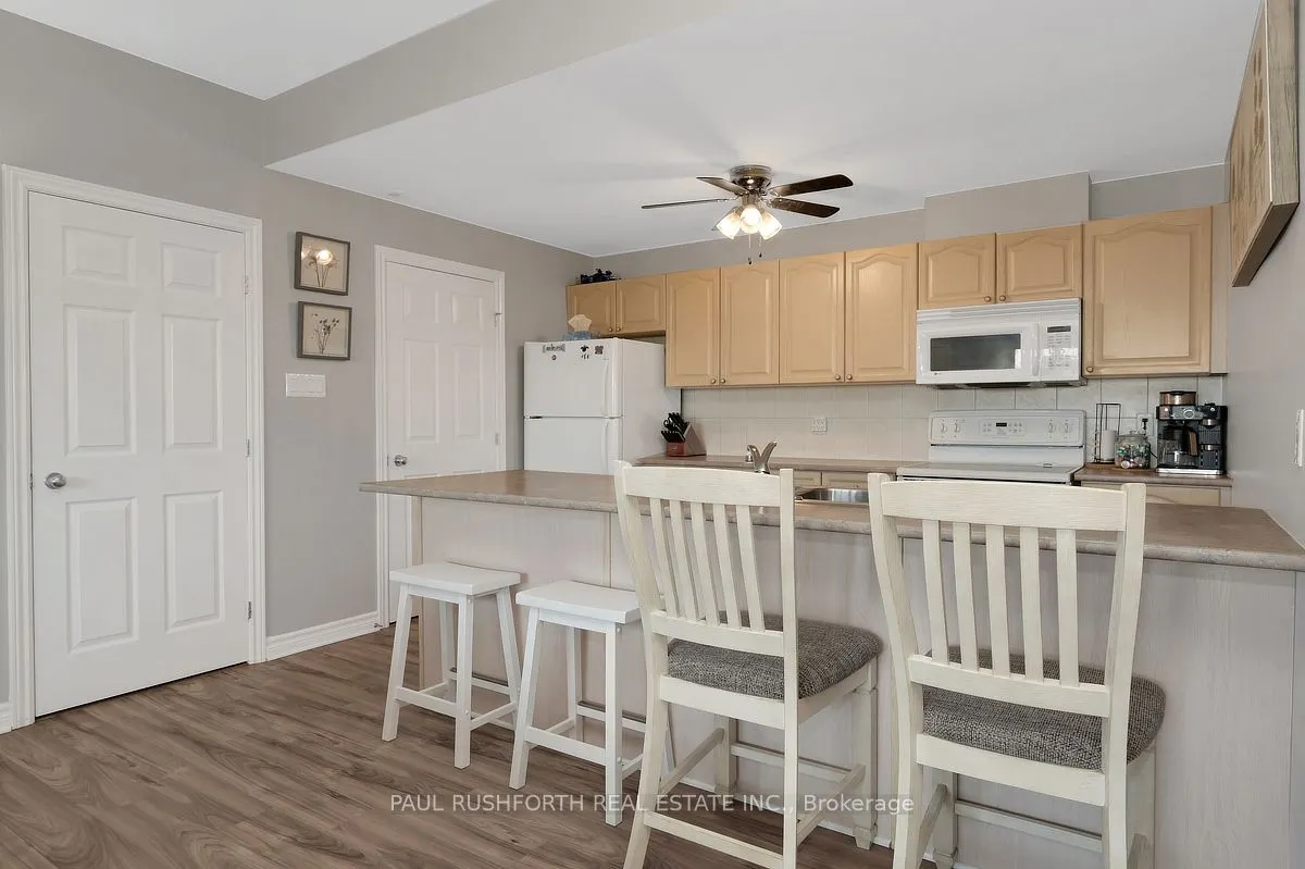 1105 Stittsville Main Street #F