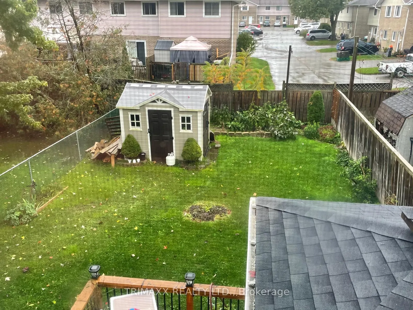 1086 CANFIELD Crescent