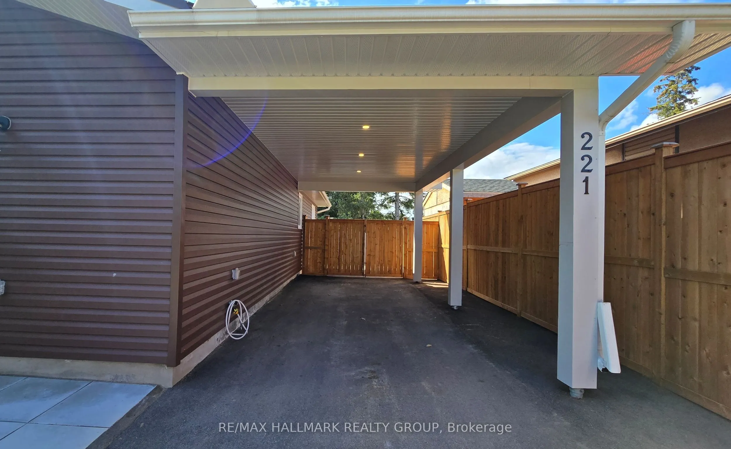 221 Castlefrank Road