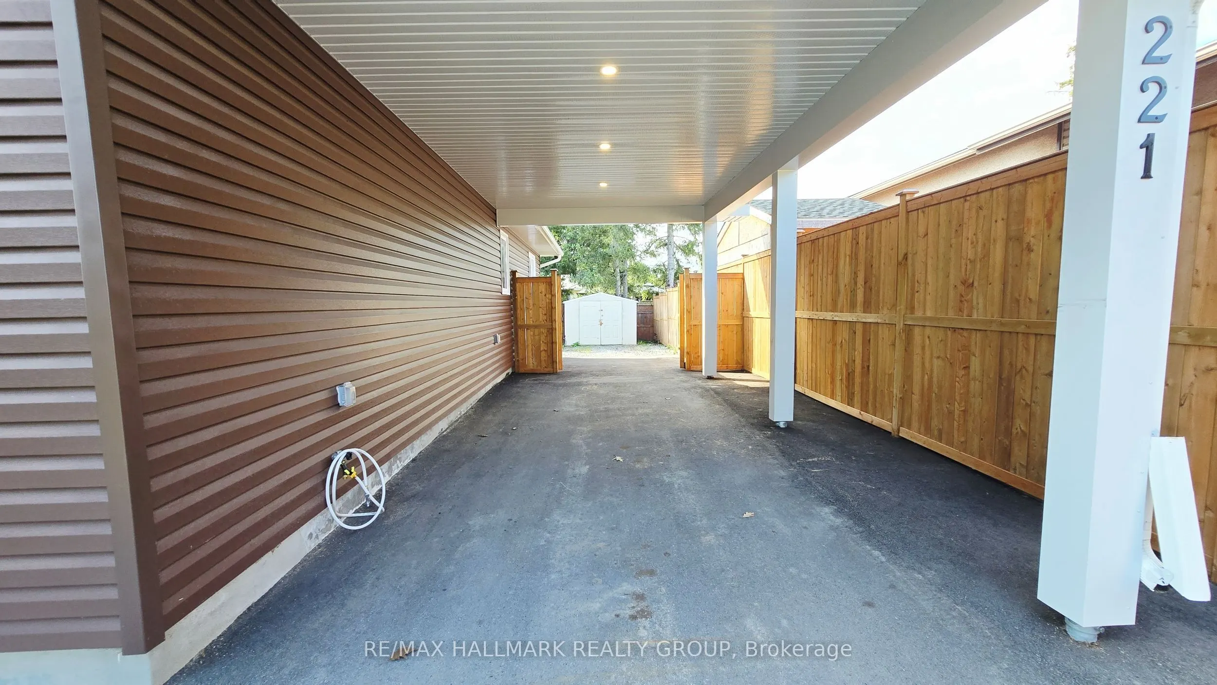 221 Castlefrank Road