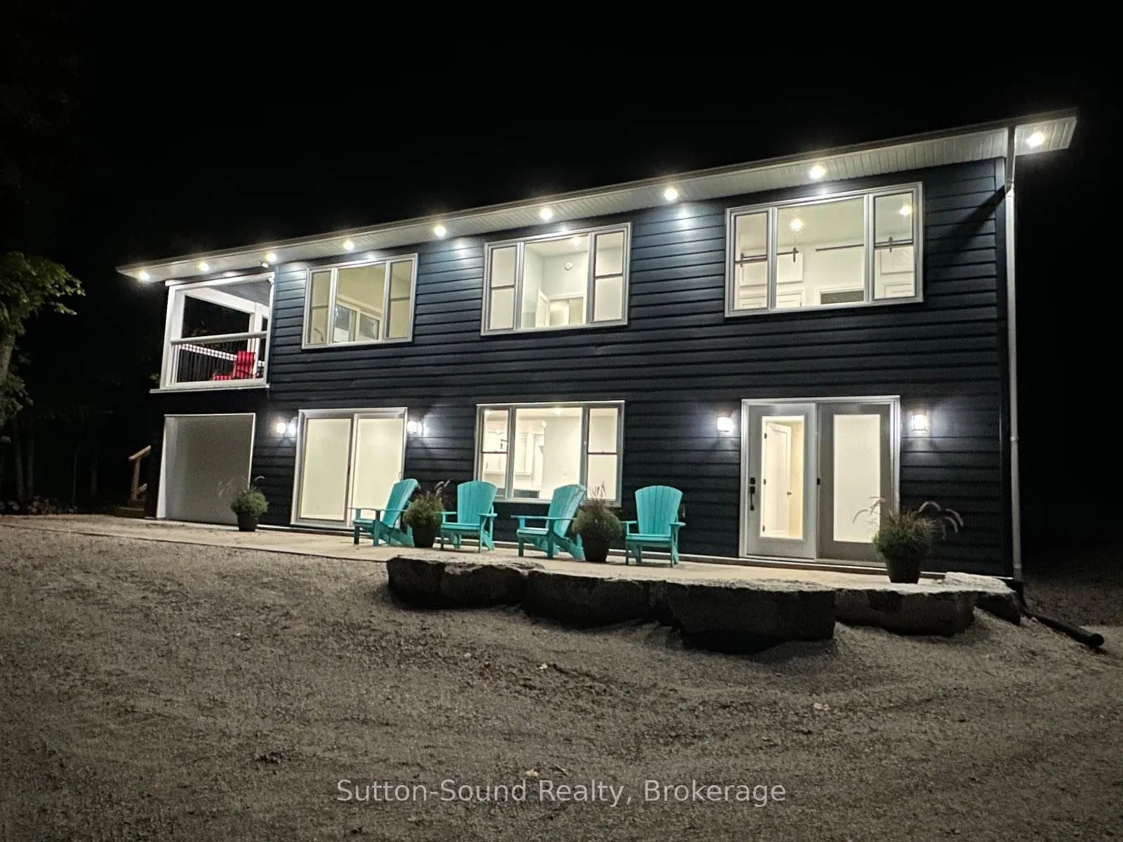 504847 Grey Road 1 Road