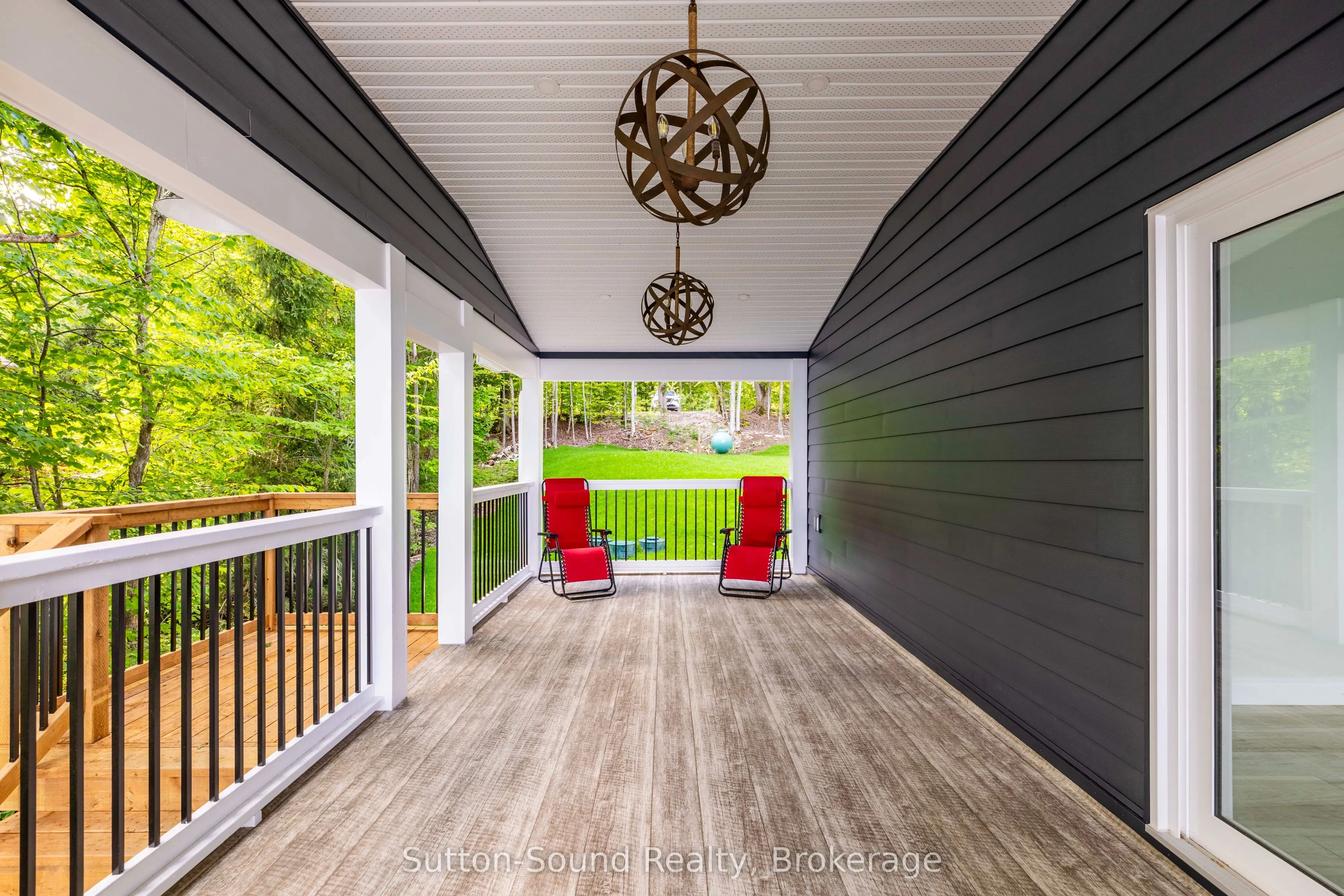 504847 Grey Road 1 Road