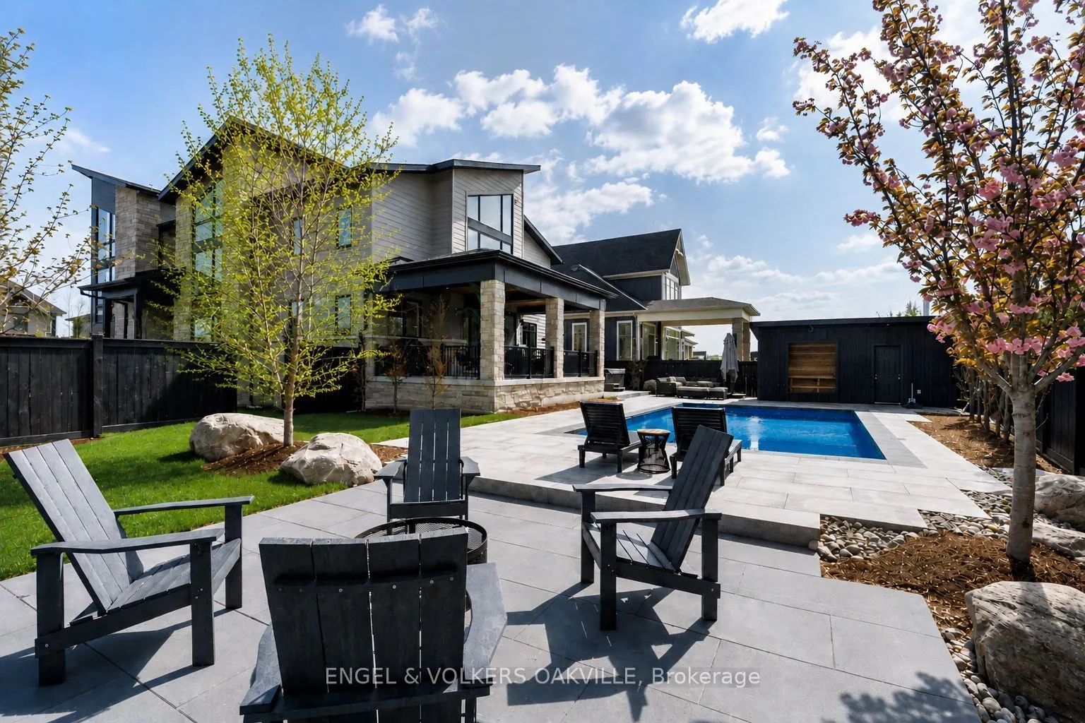 117 Stoneleigh Drive