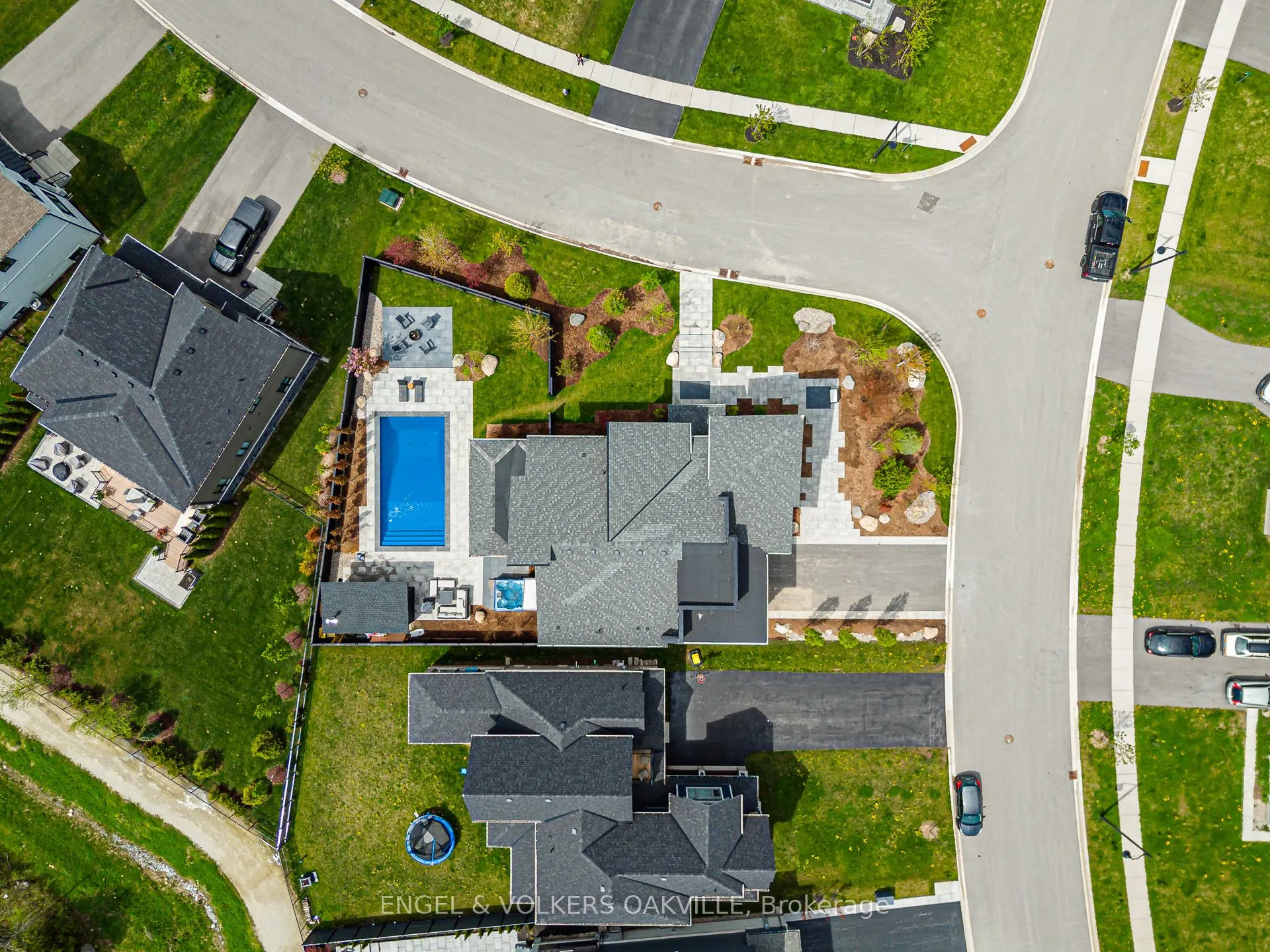 117 Stoneleigh Drive