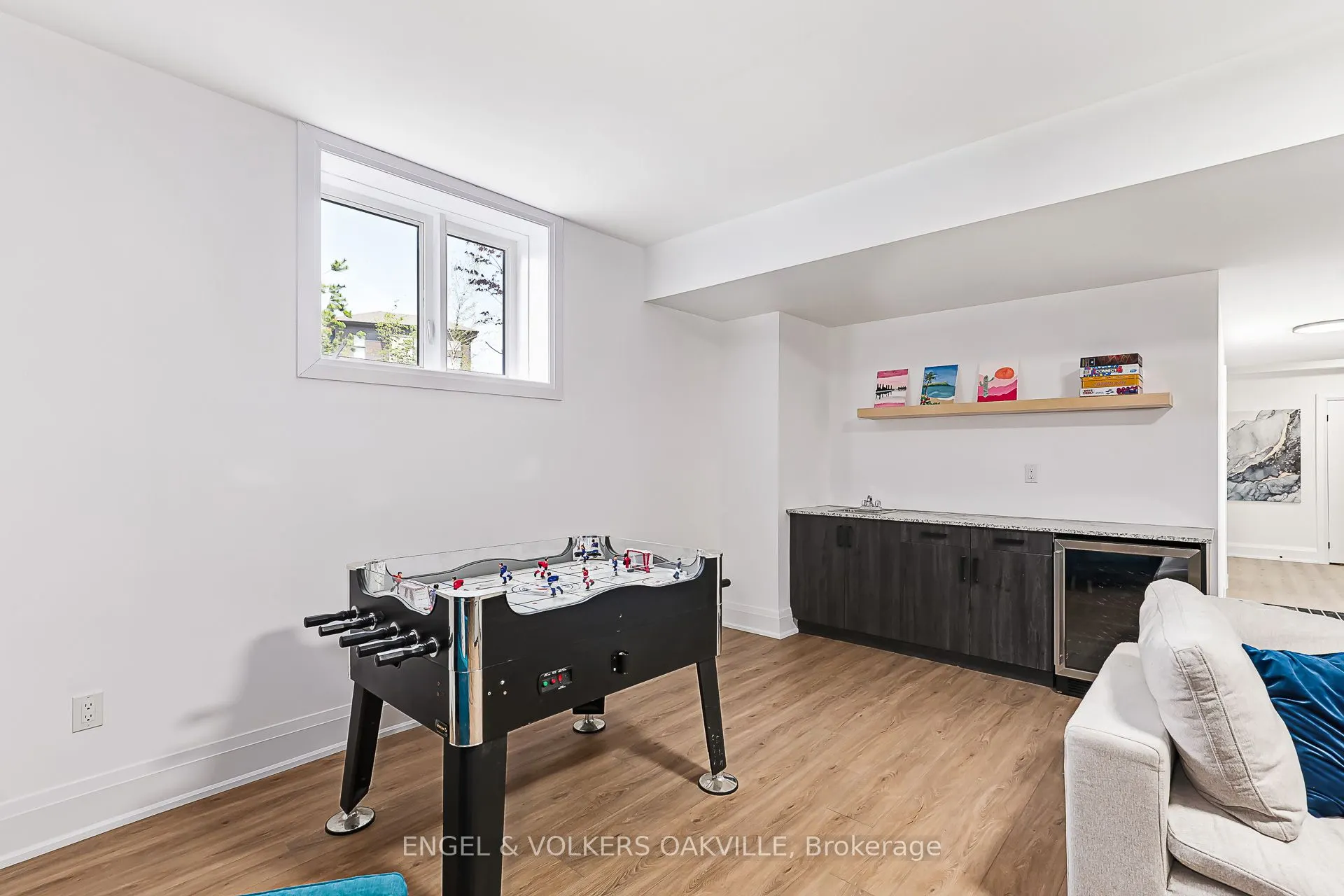117 Stoneleigh Drive