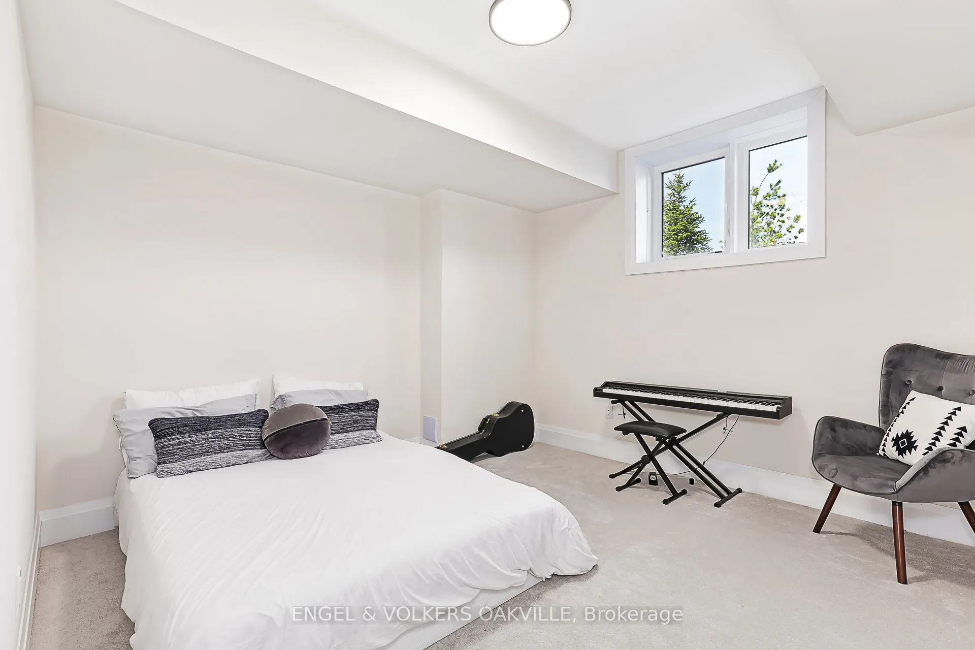 117 Stoneleigh Drive