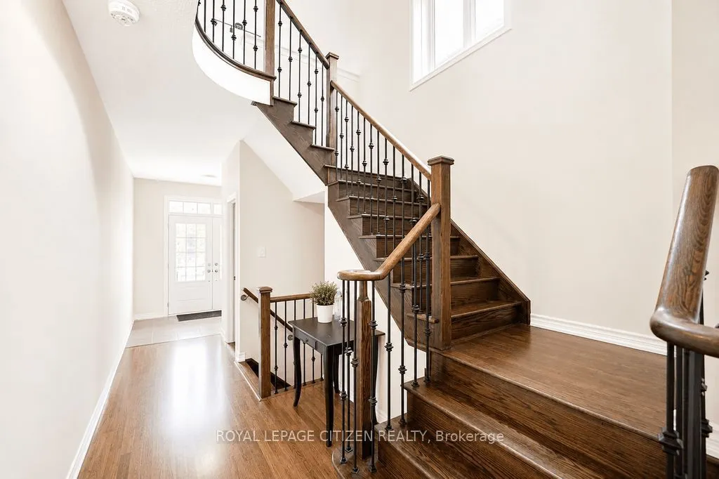 42 Angela Crescent
