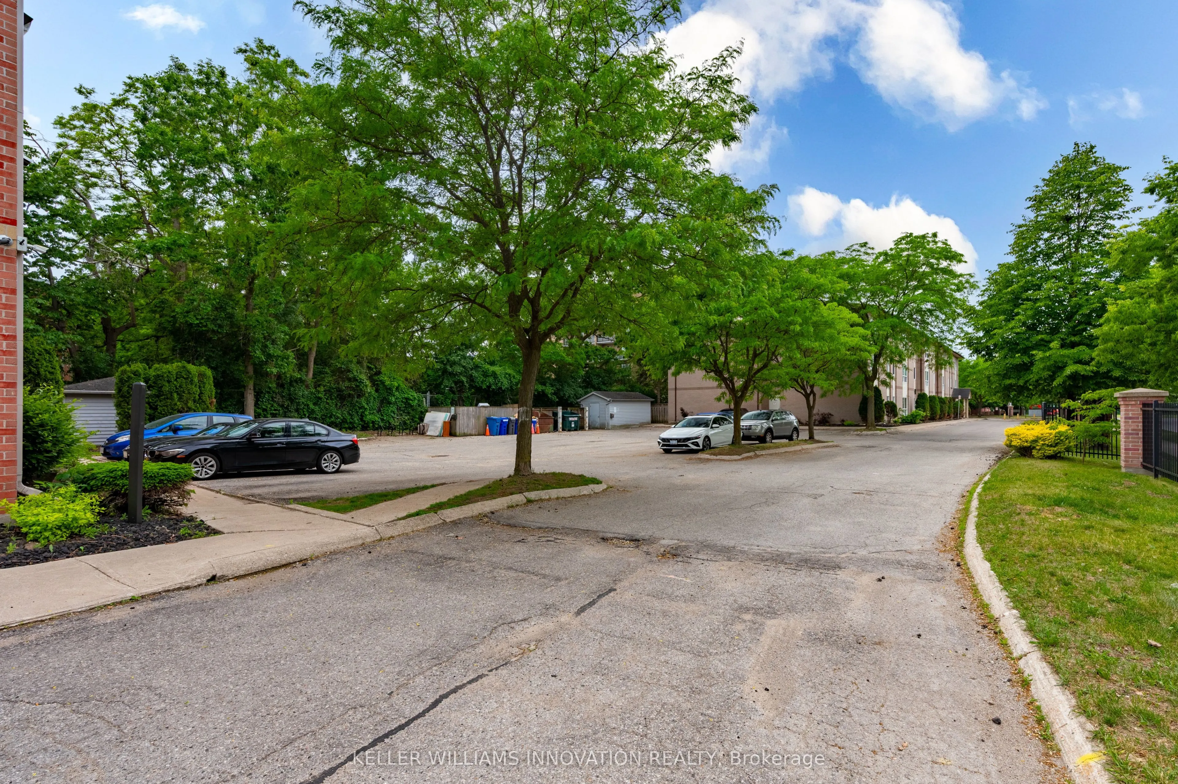 1275 Bentley Drive #106