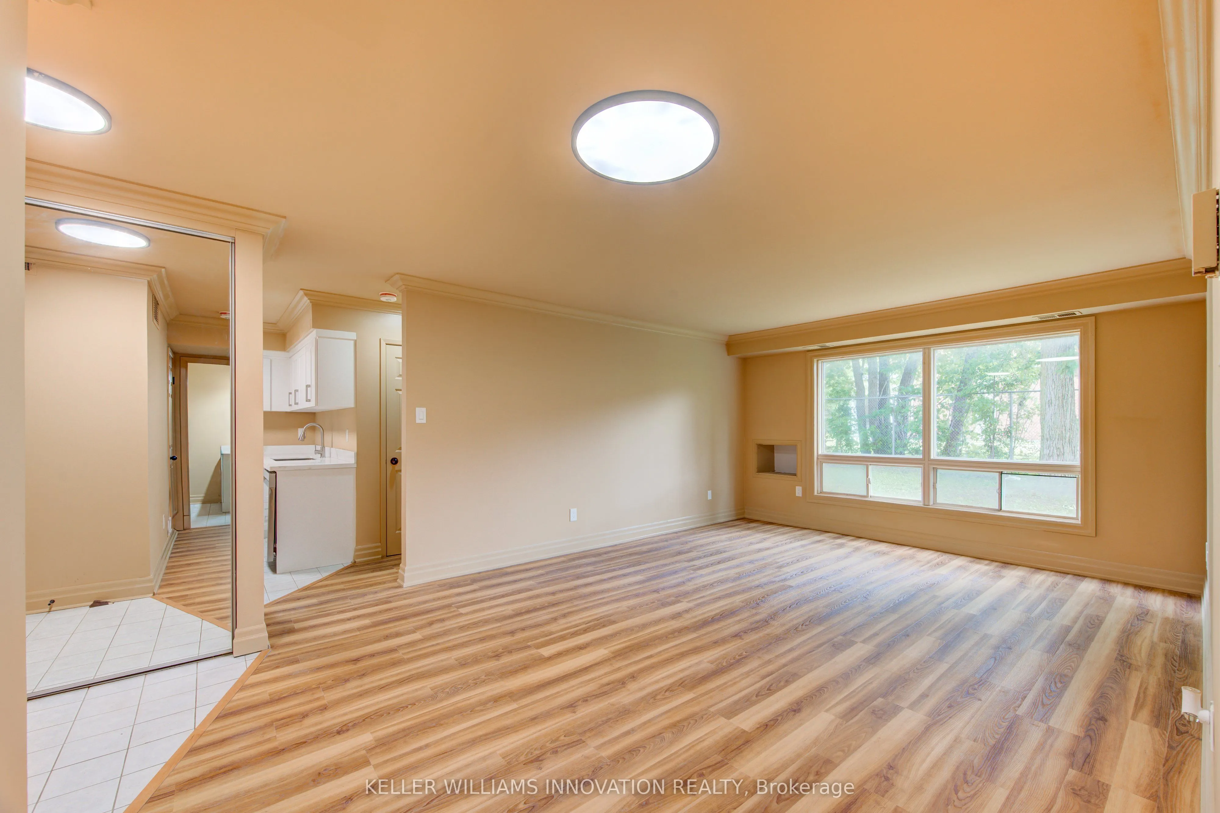 1275 Bentley Drive #106