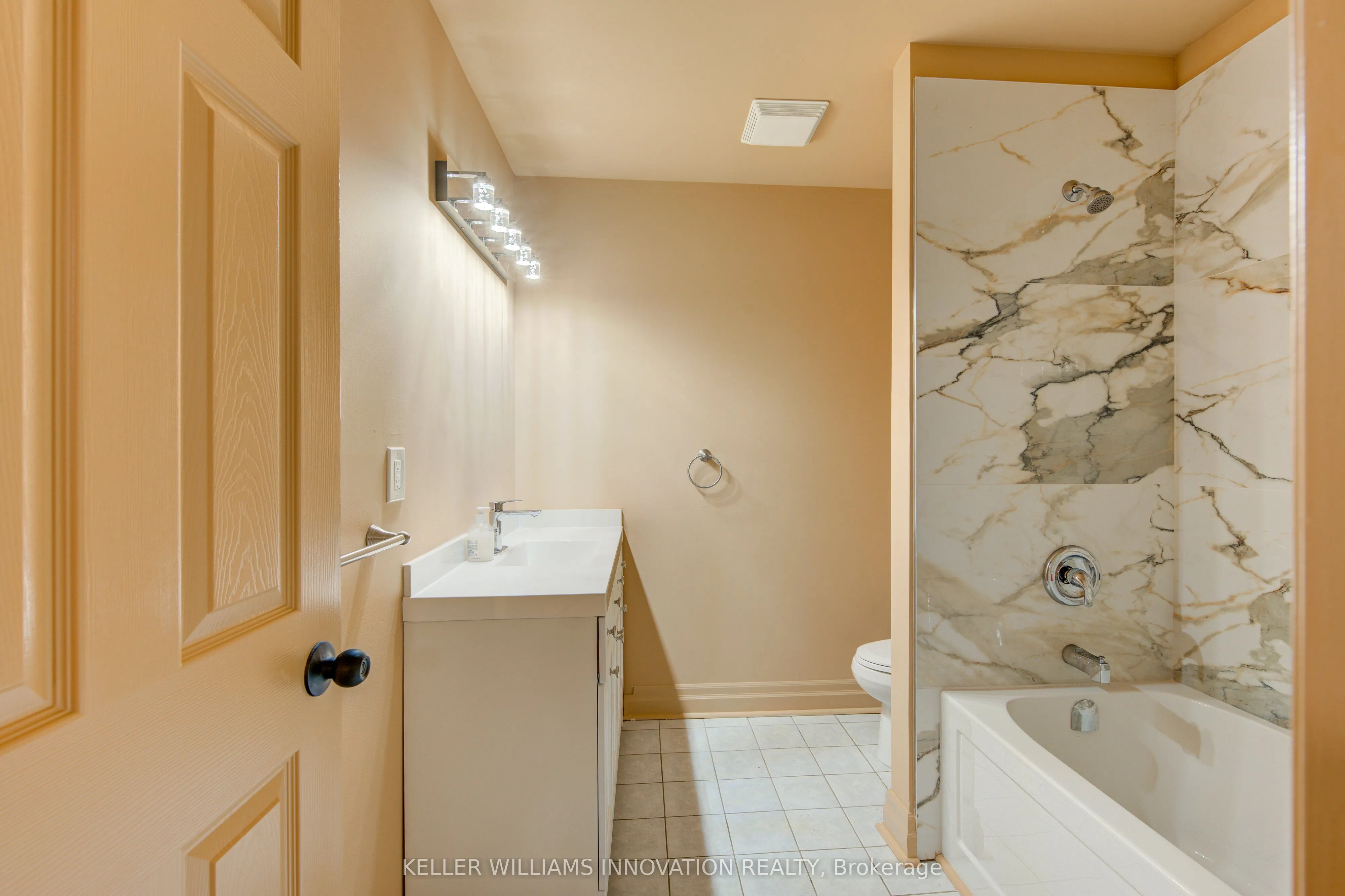 1275 Bentley Drive #106