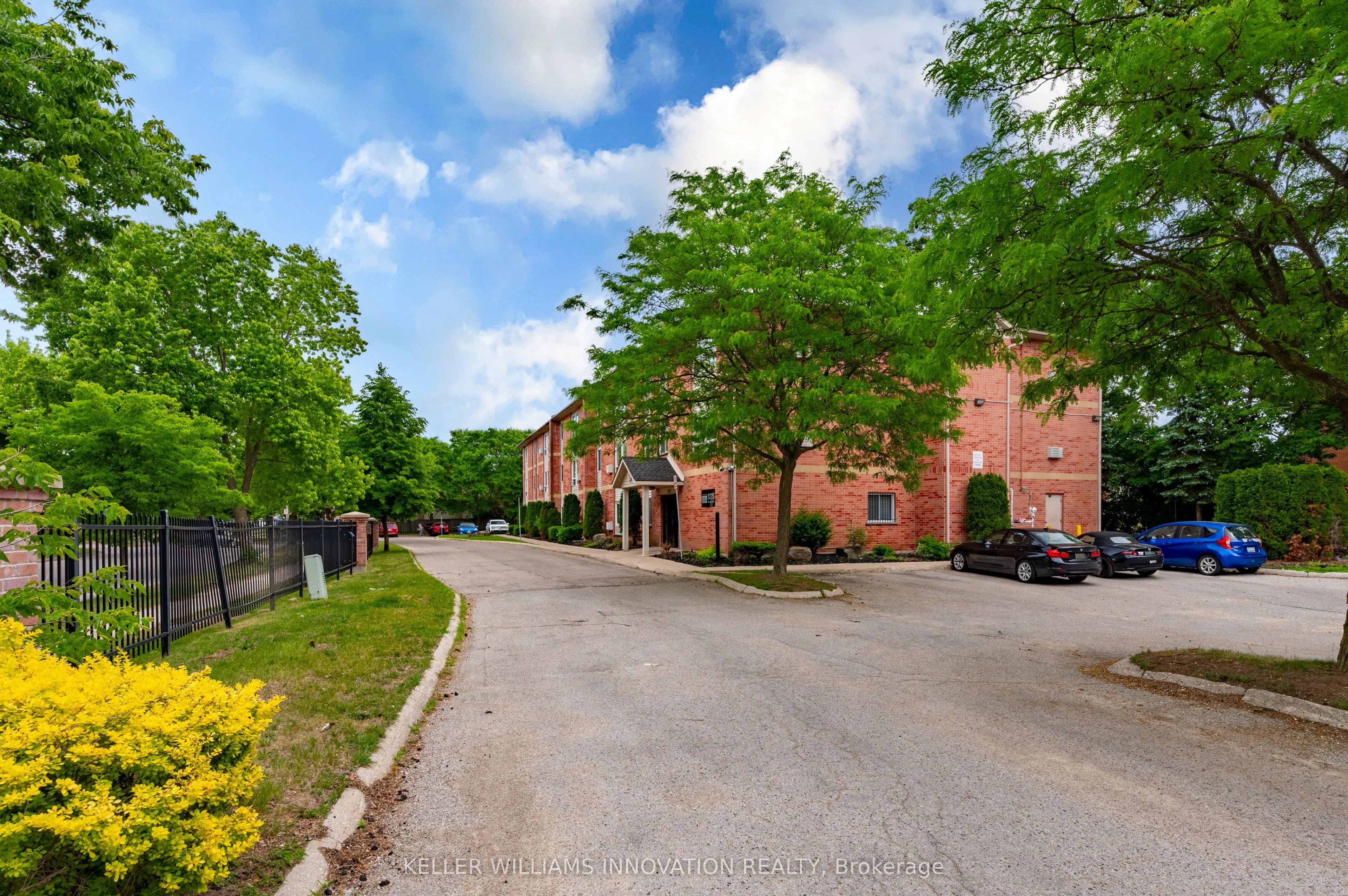 1275 Bentley Drive #106