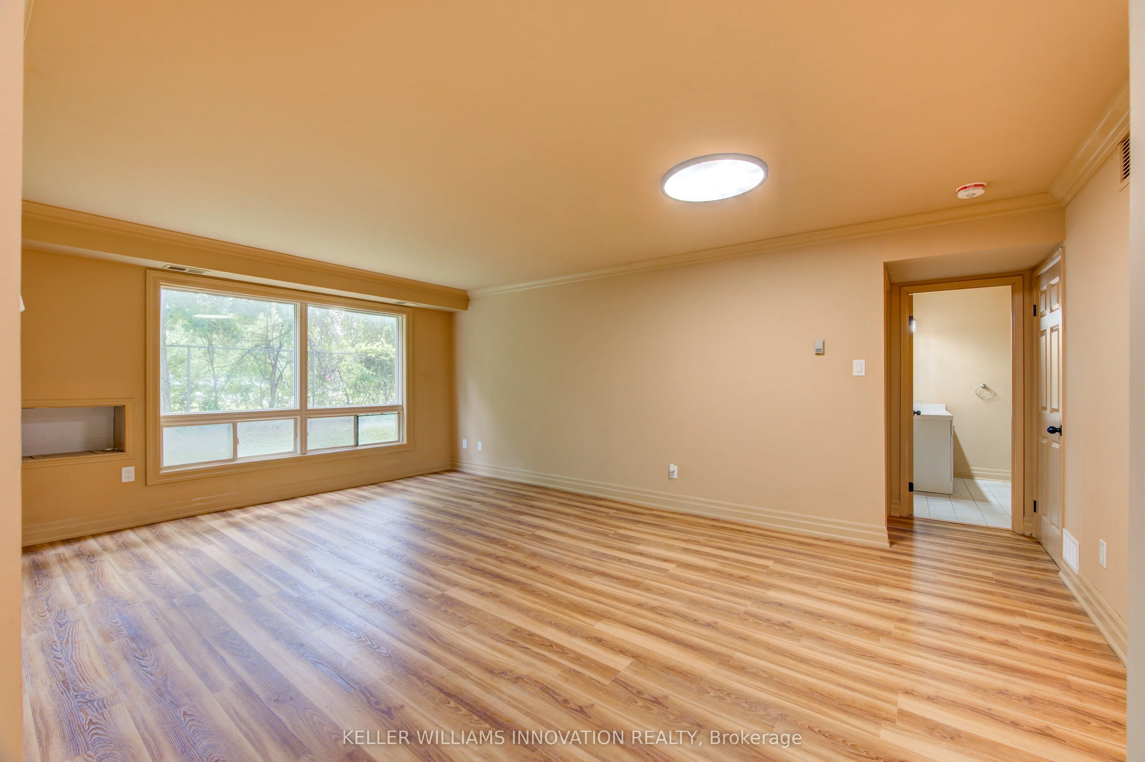 1275 Bentley Drive #106