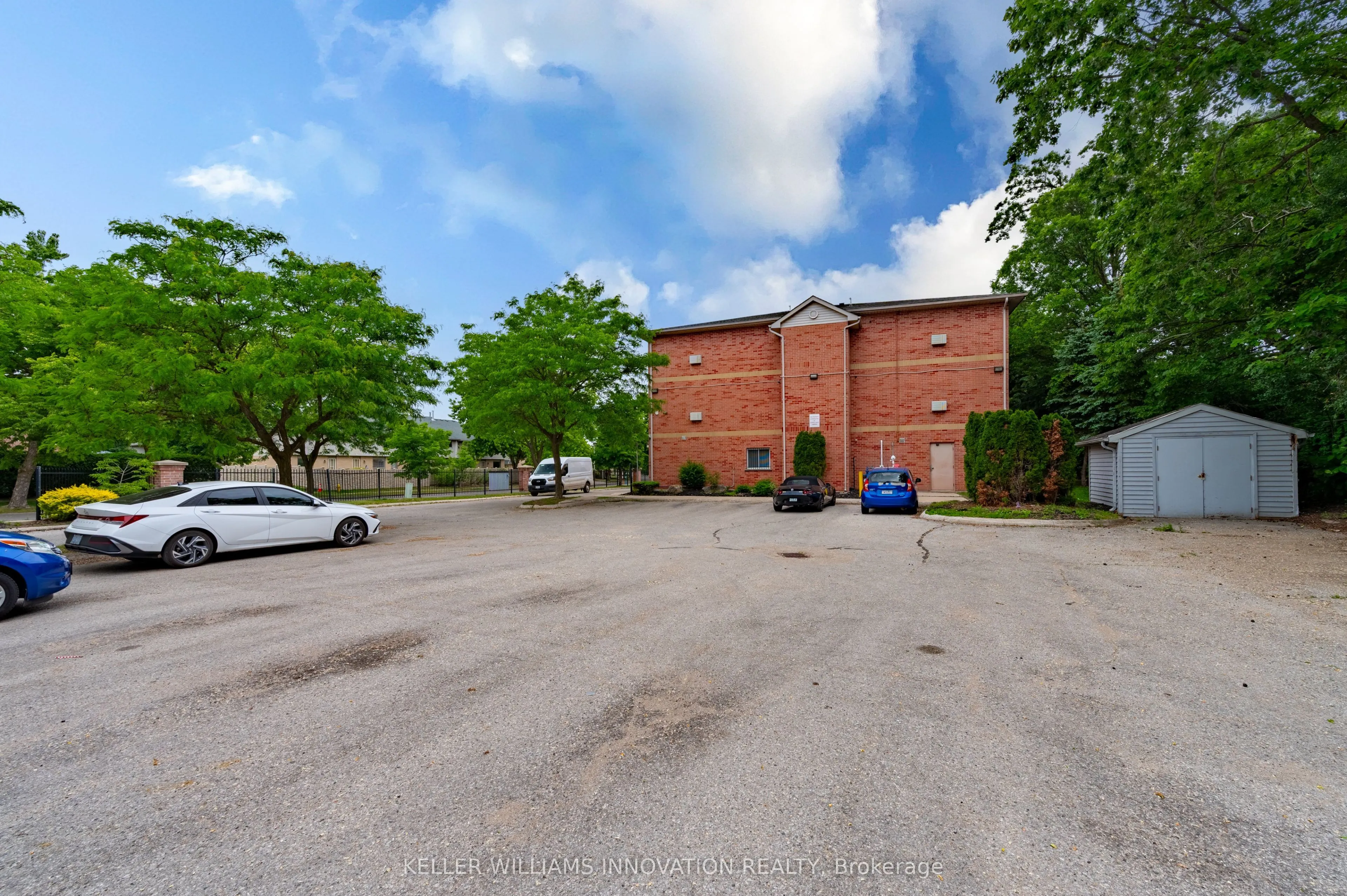 1275 Bentley Drive #106