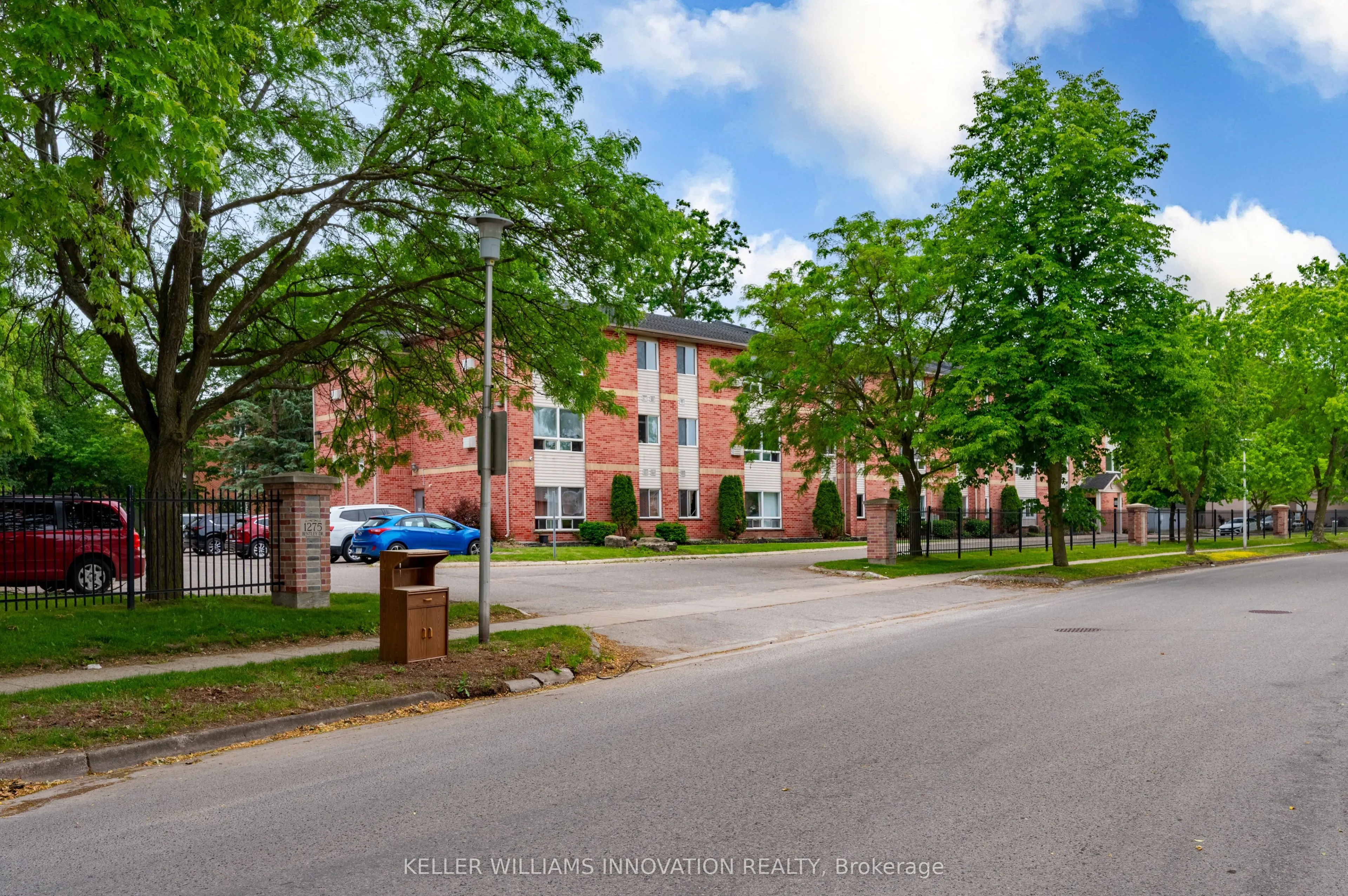 1275 Bentley Drive #106