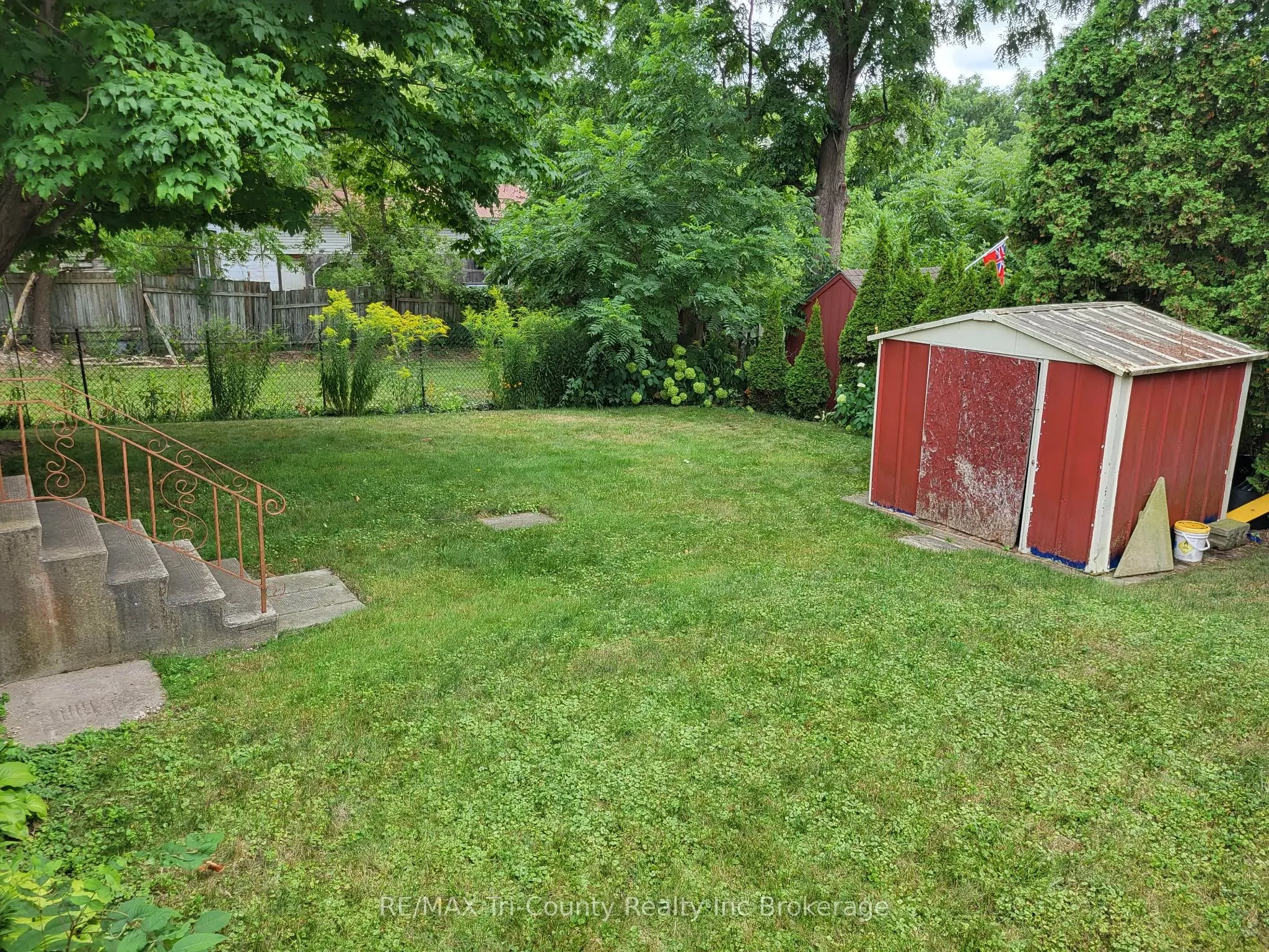446 Norwich Avenue