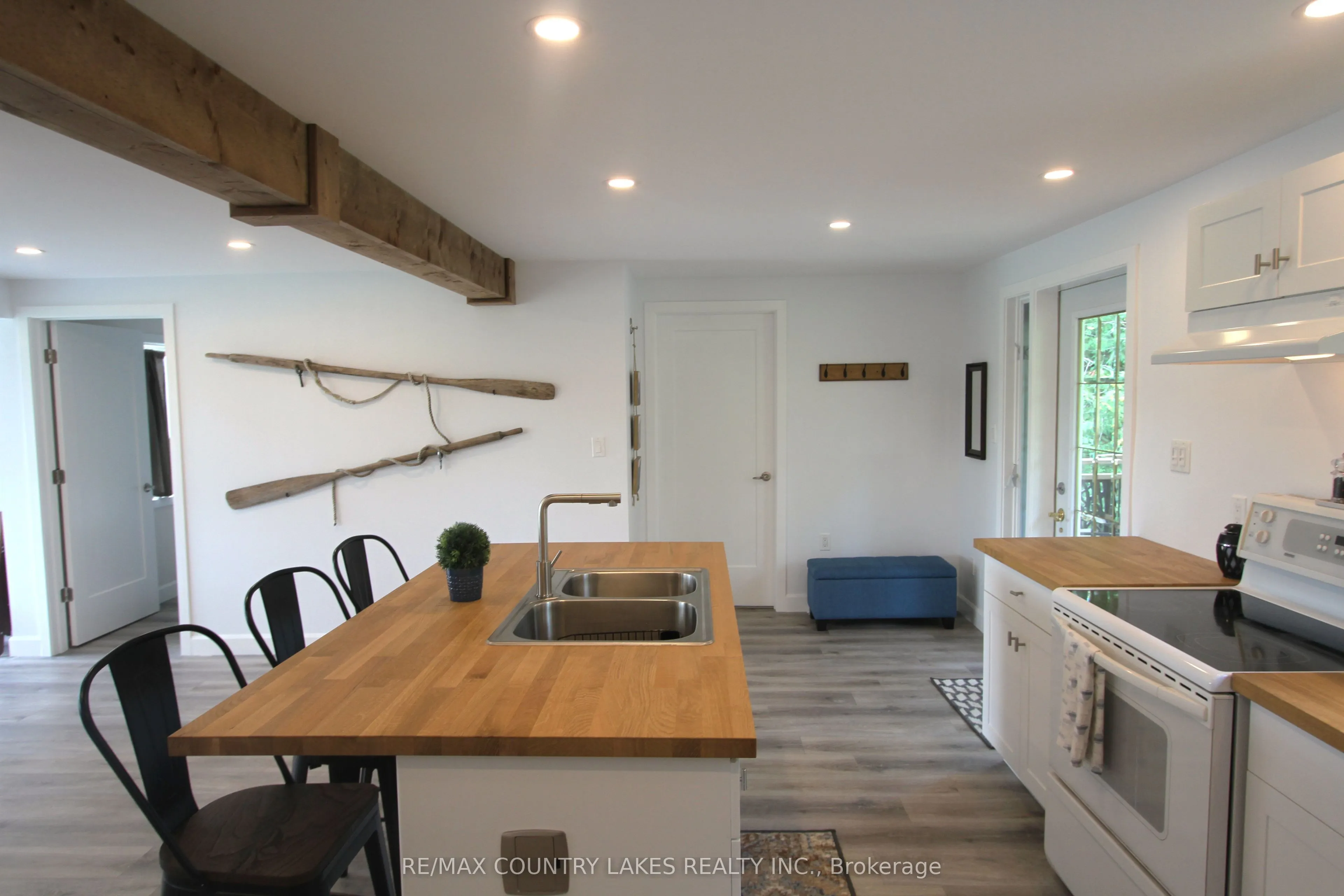 129 McGuire Beach Road