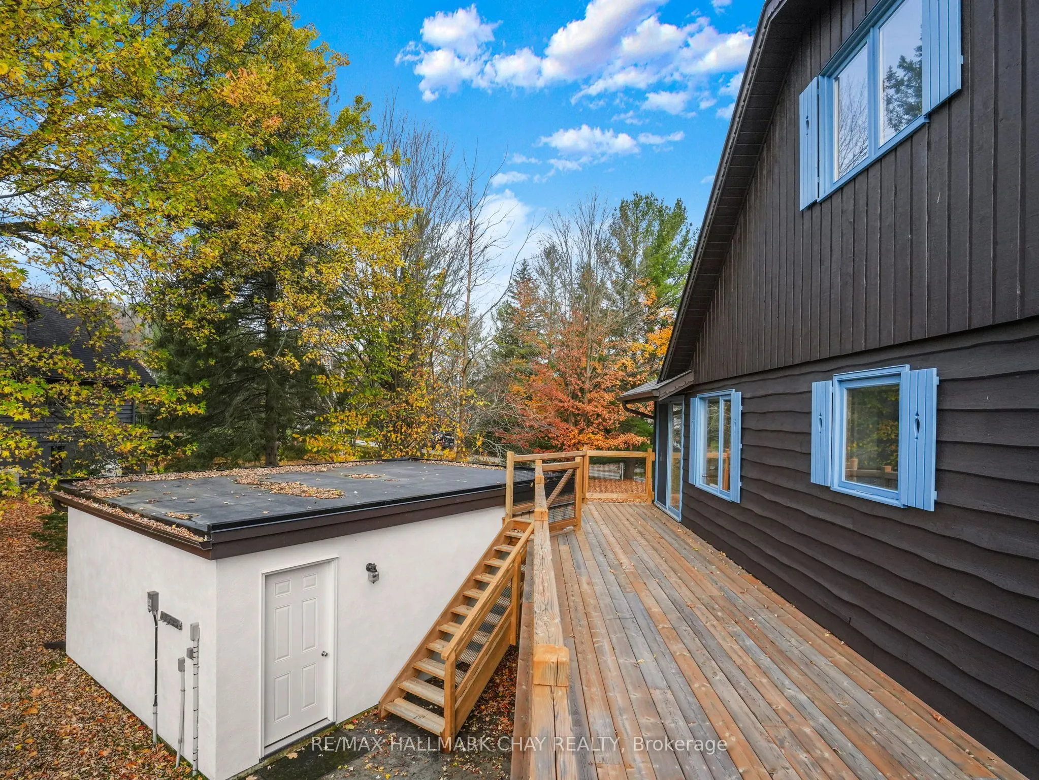61 Pine River Crescent