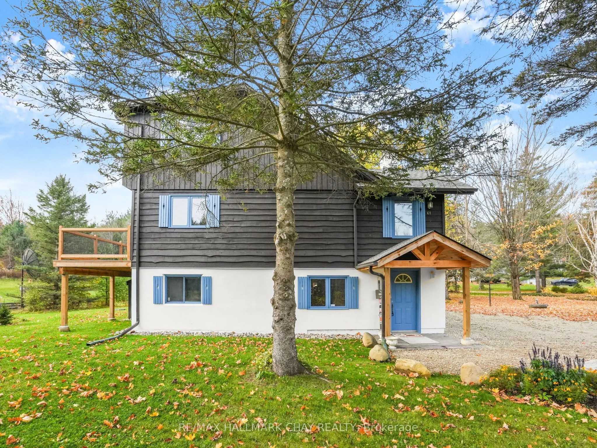 61 Pine River Crescent