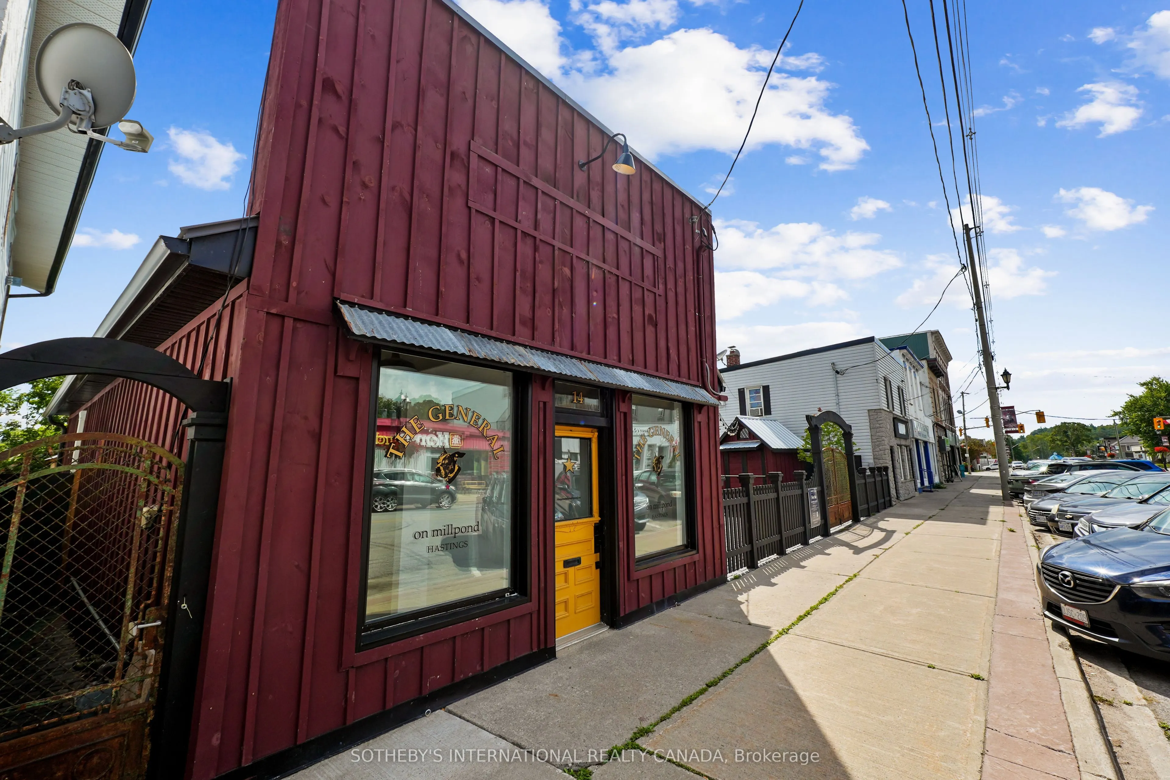 14 Front Street E