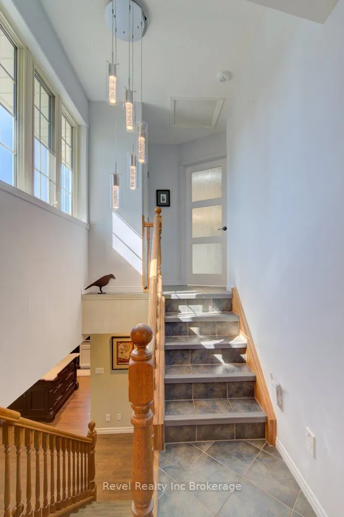 1119 Mohawk Street