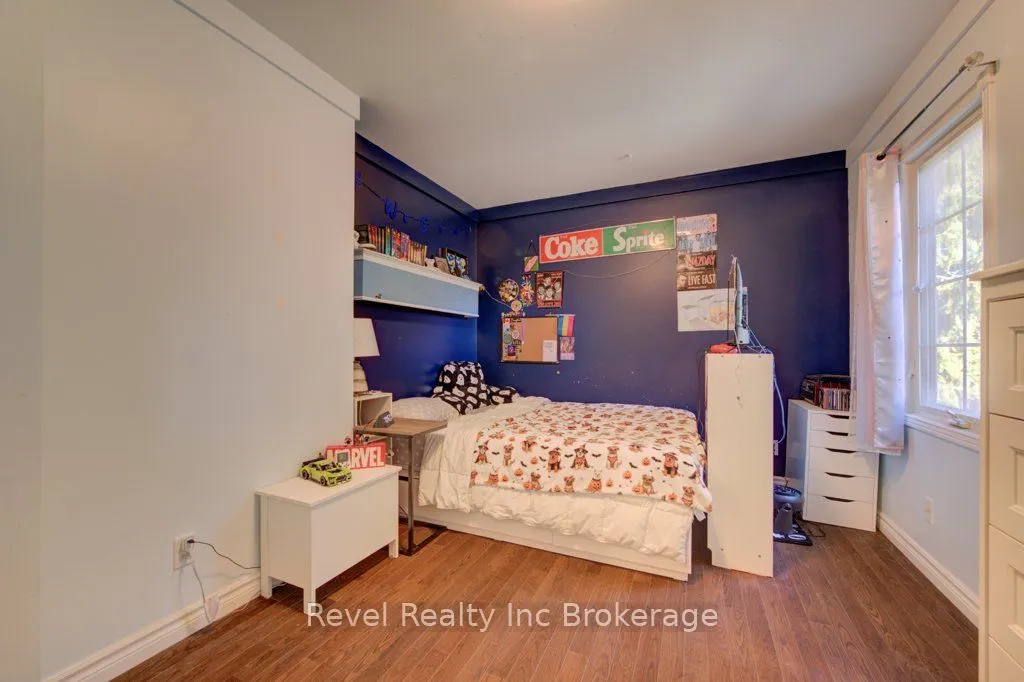 1119 Mohawk Street