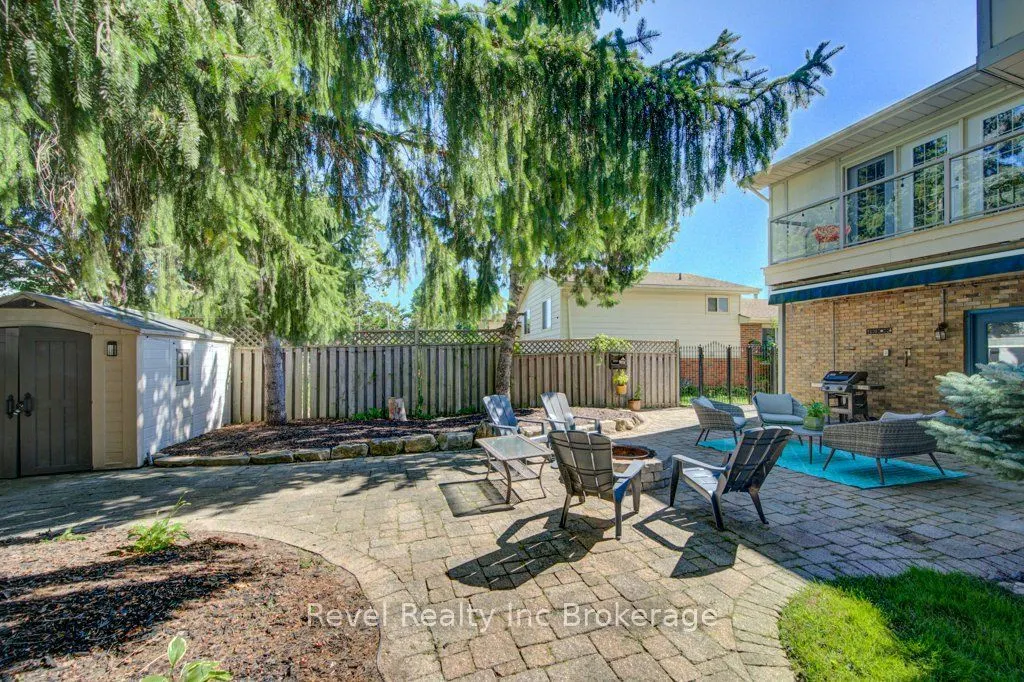 1119 Mohawk Street