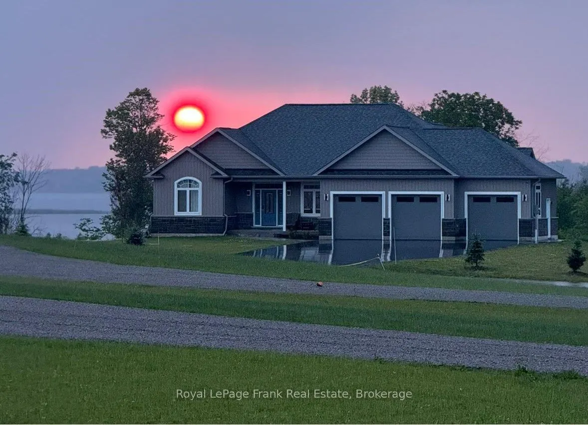 43 Lakeview Crescent