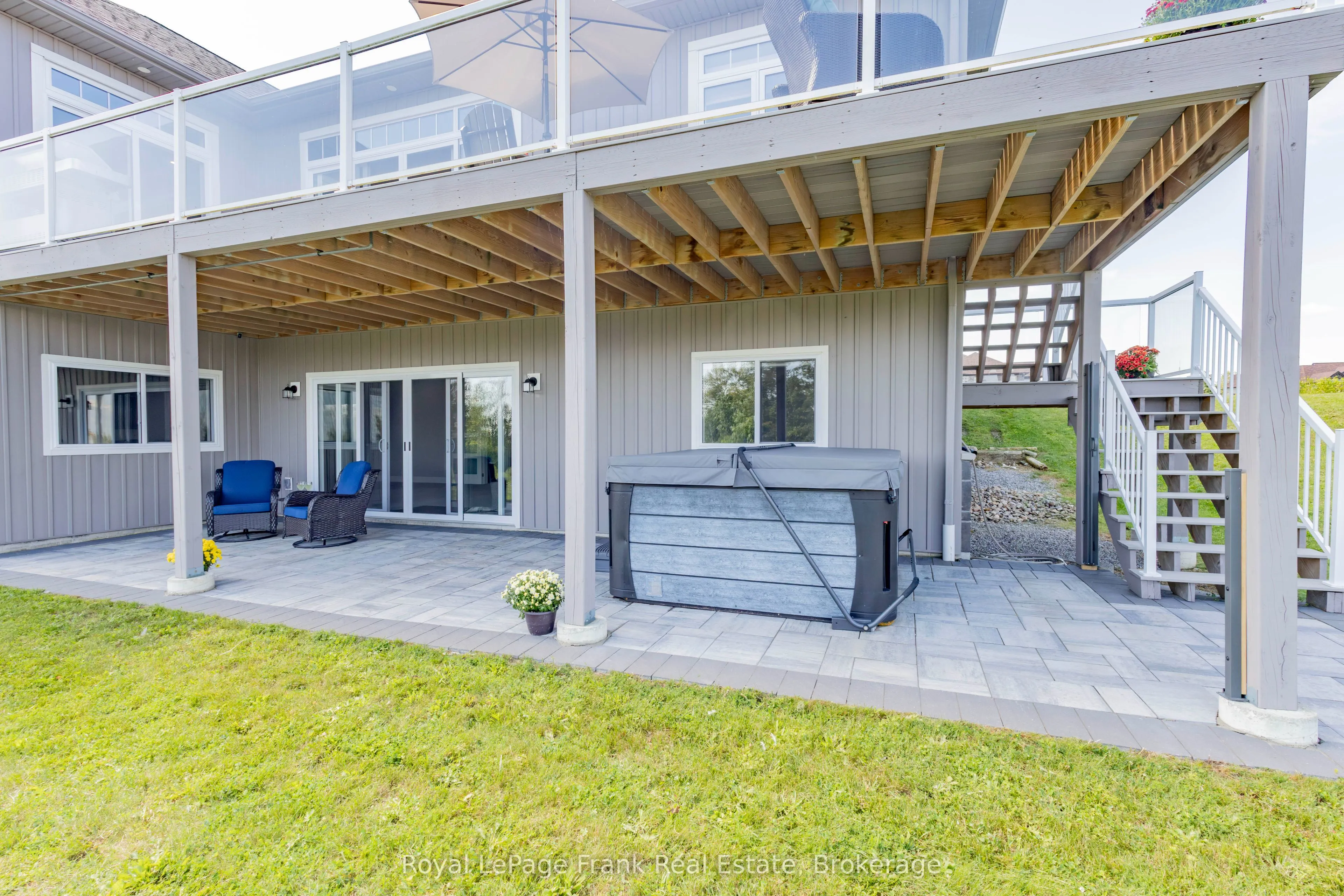 43 Lakeview Crescent