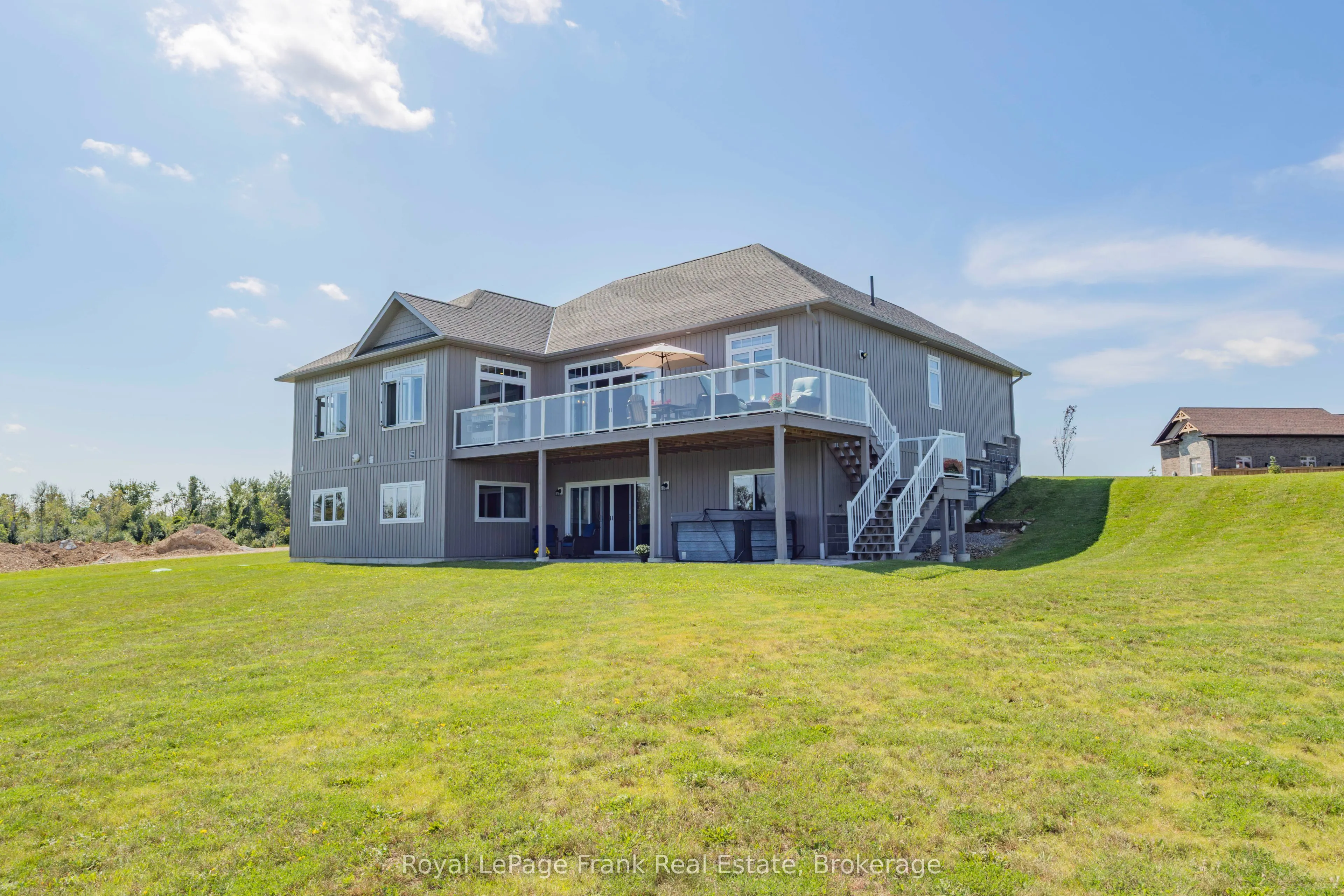 43 Lakeview Crescent