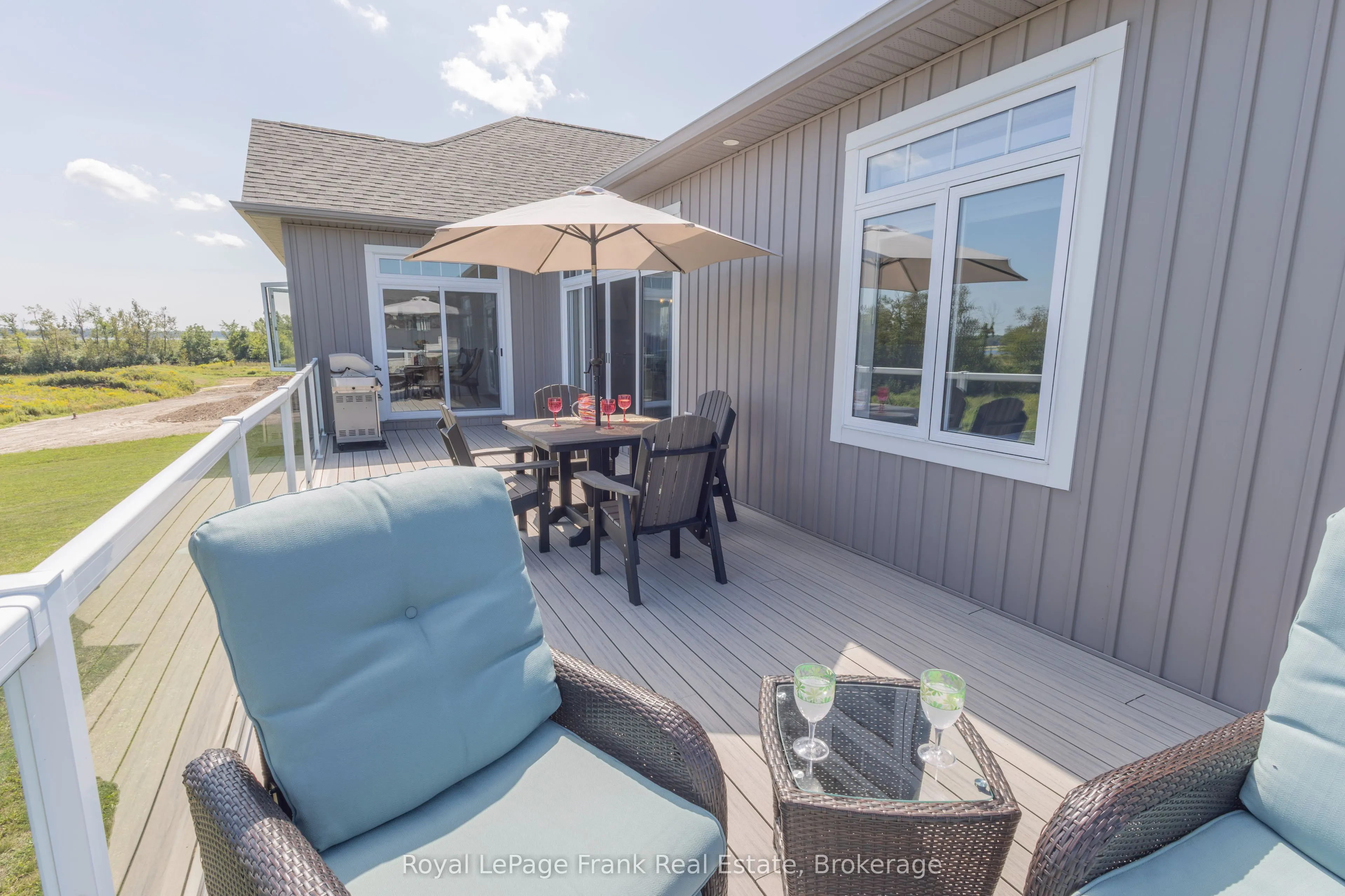 43 Lakeview Crescent