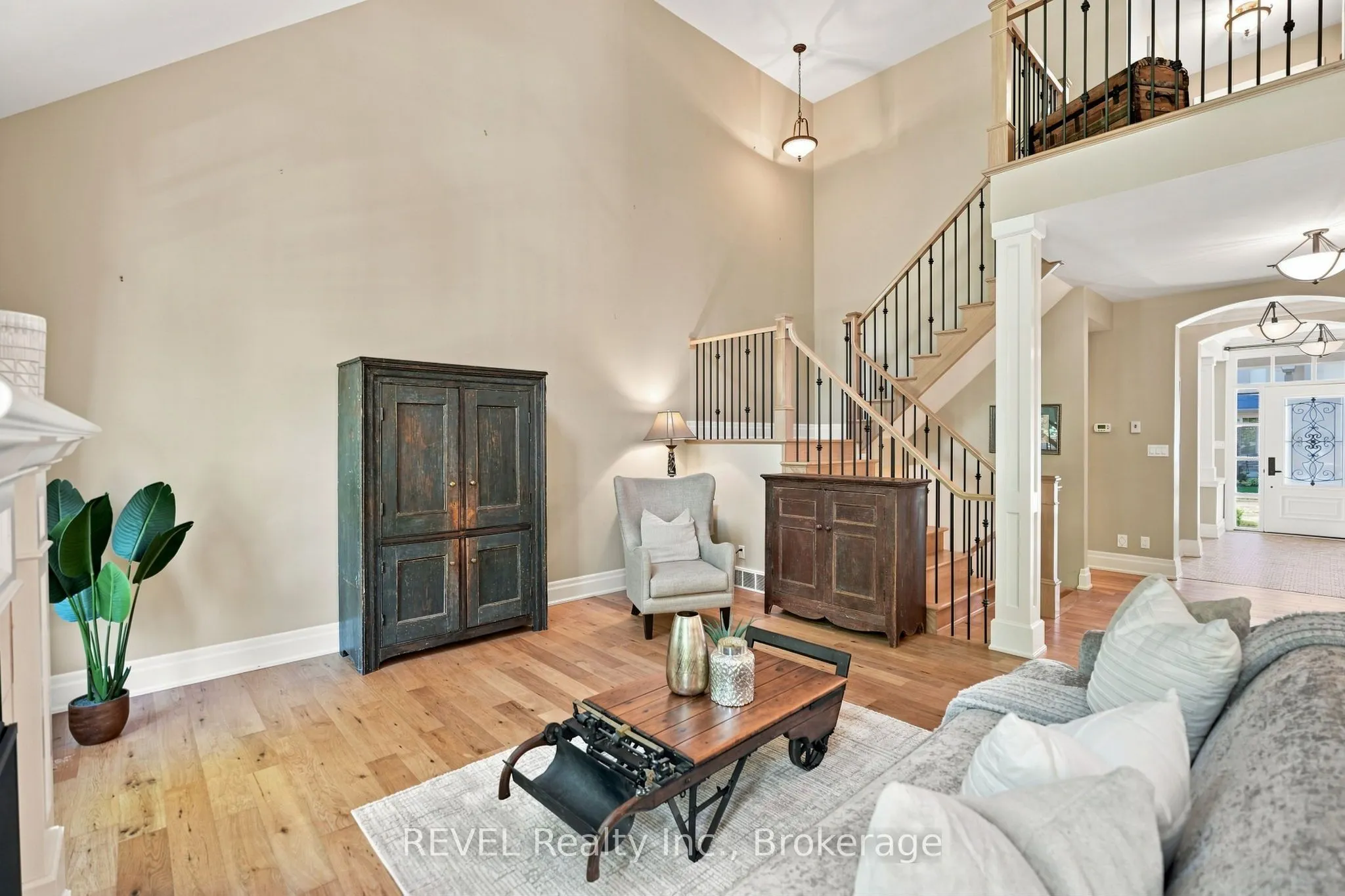10 Evergreen Lane