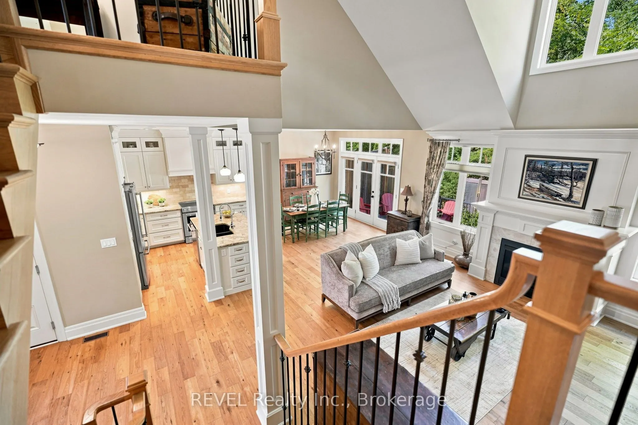 10 Evergreen Lane